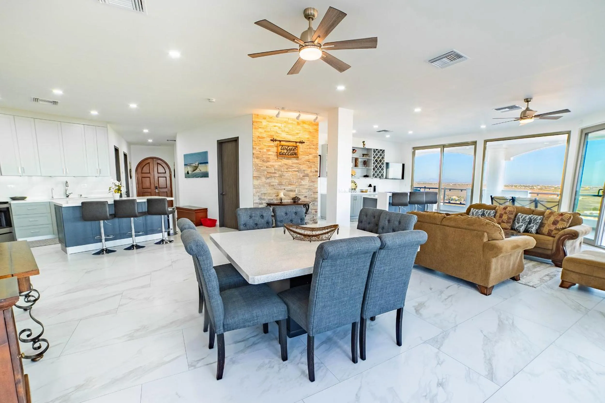 Casa Blanca Golf Villas