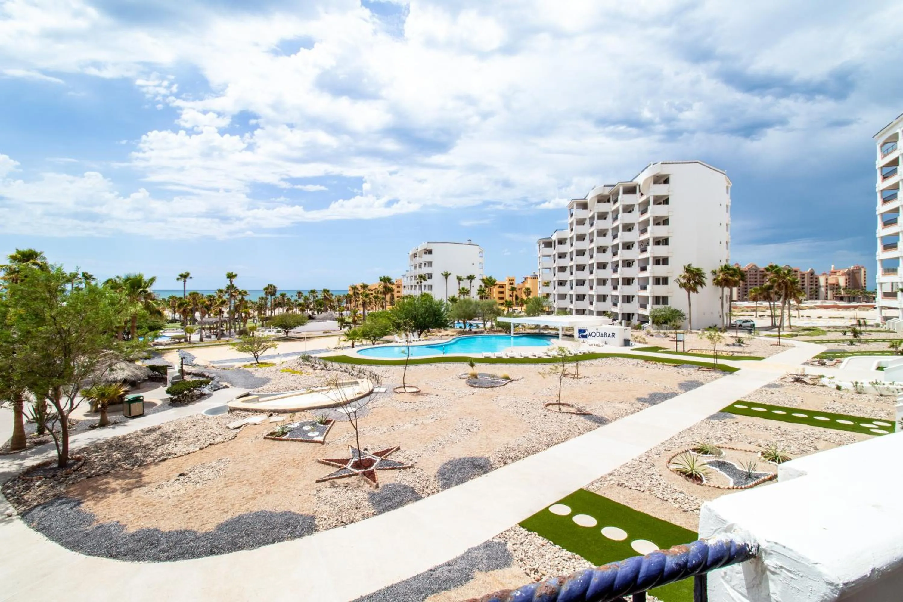 Casa Blanca Golf Villas