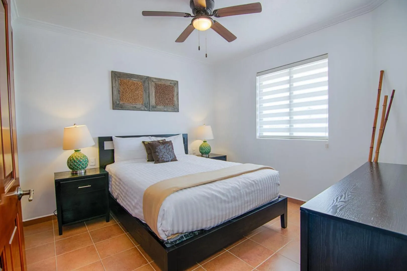 Bed in Casa Blanca Golf Villas