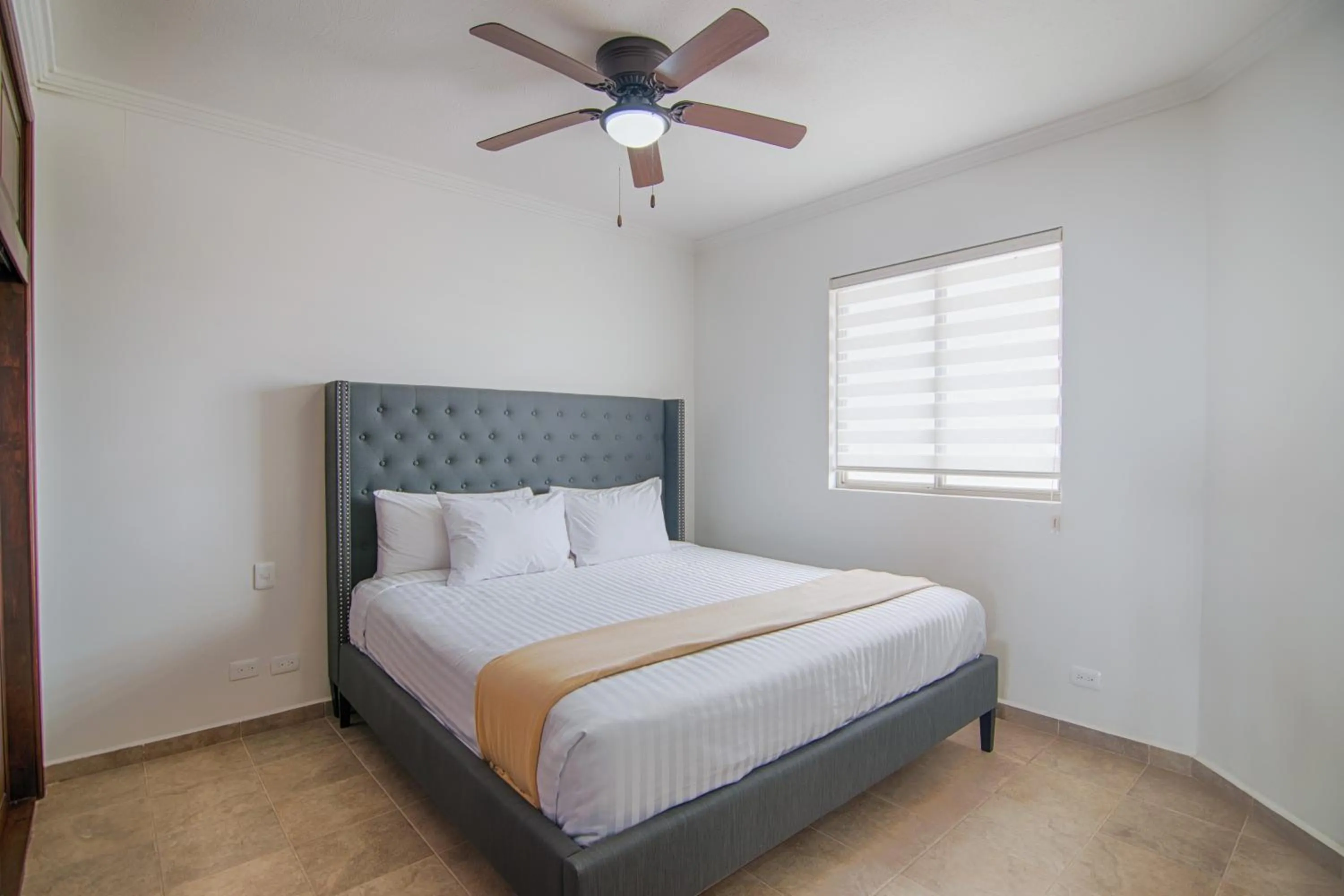 Bed in Casa Blanca Golf Villas