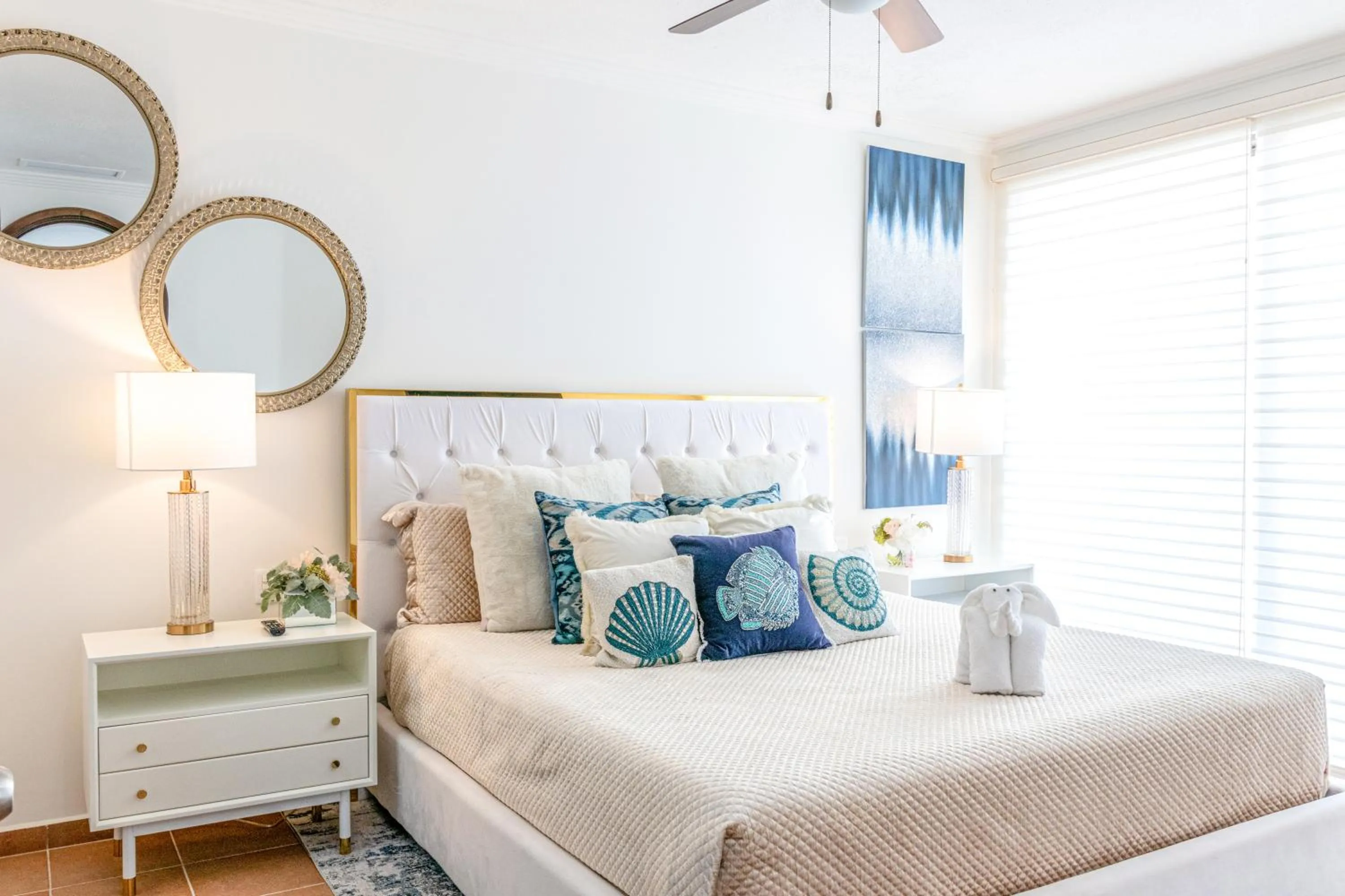 Bed in Casa Blanca Golf Villas