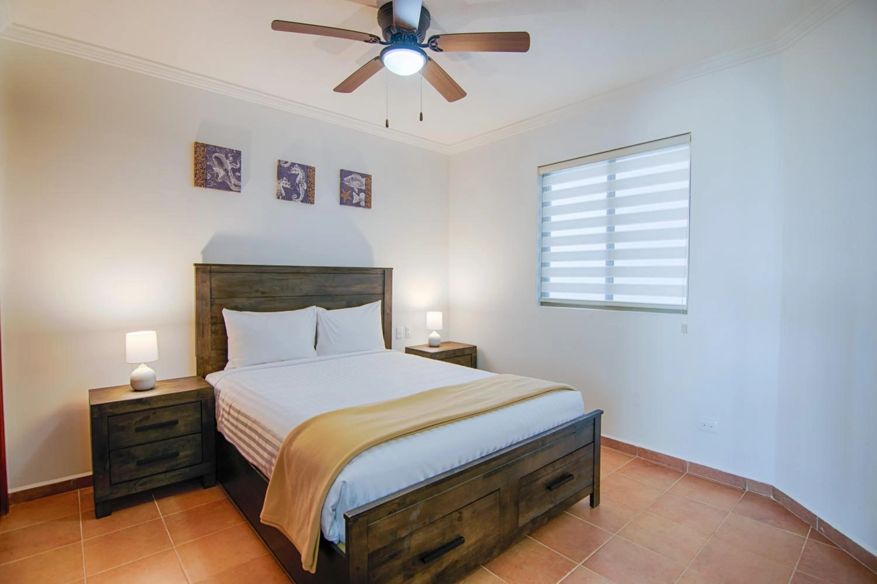 Bed in Casa Blanca Golf Villas