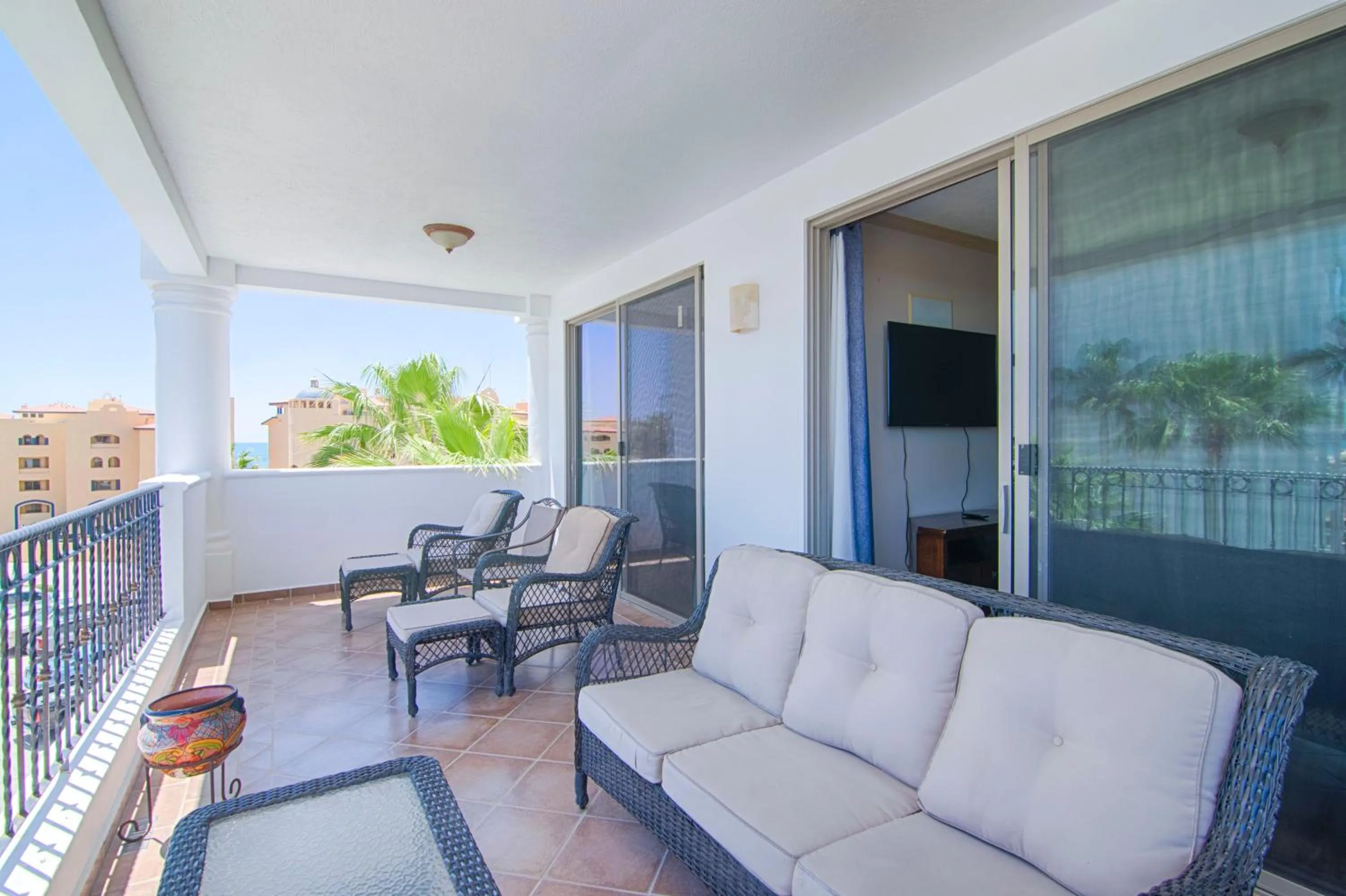 Casa Blanca Golf Villas