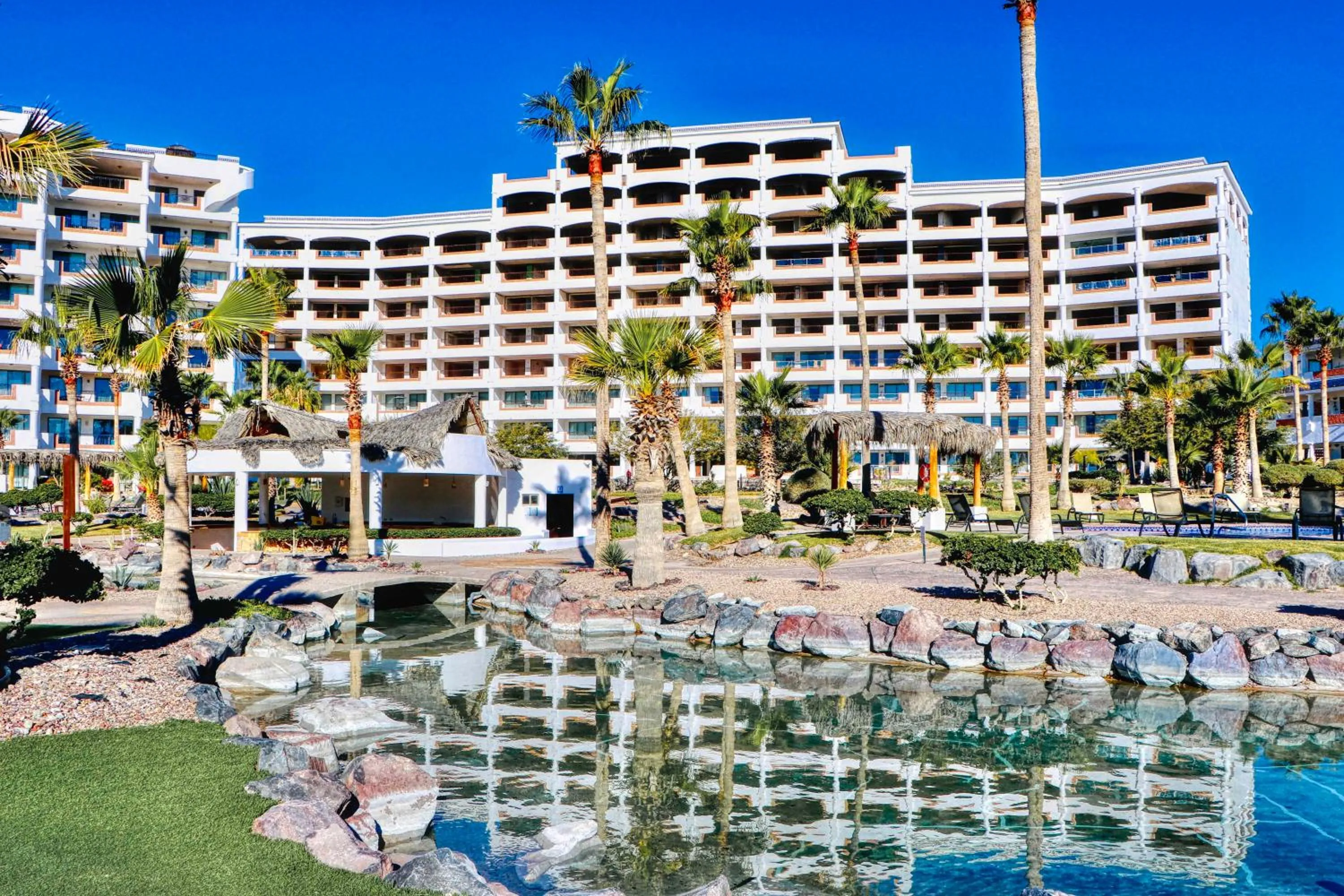 Property building in Casa Blanca Golf Villas