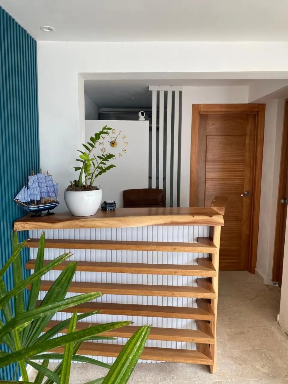 Lobby or reception in Samaná Suites Hotel by Habita