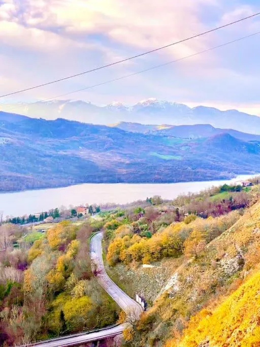 Lake view in Borgo Antico