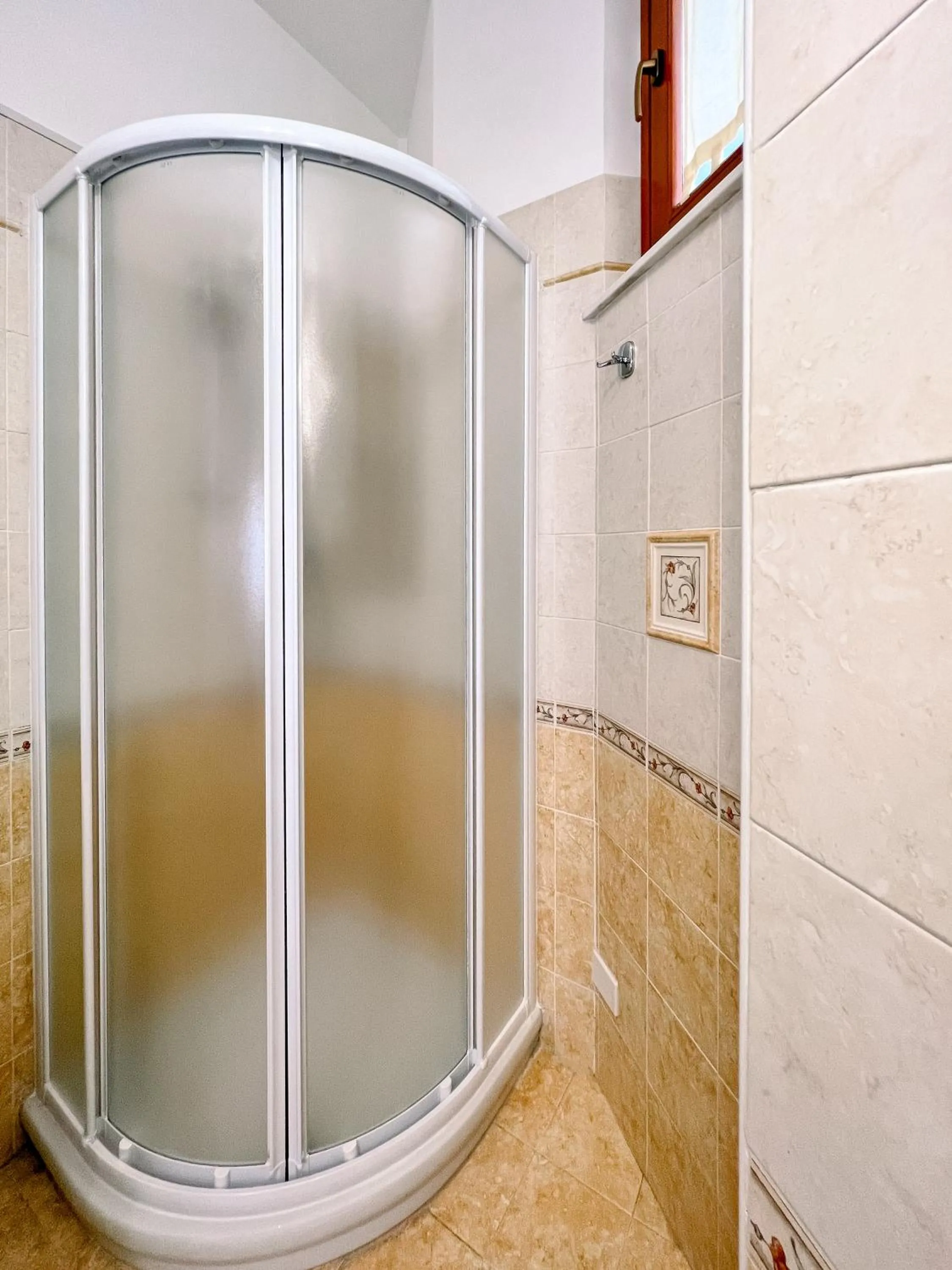 Shower in Borgo Antico