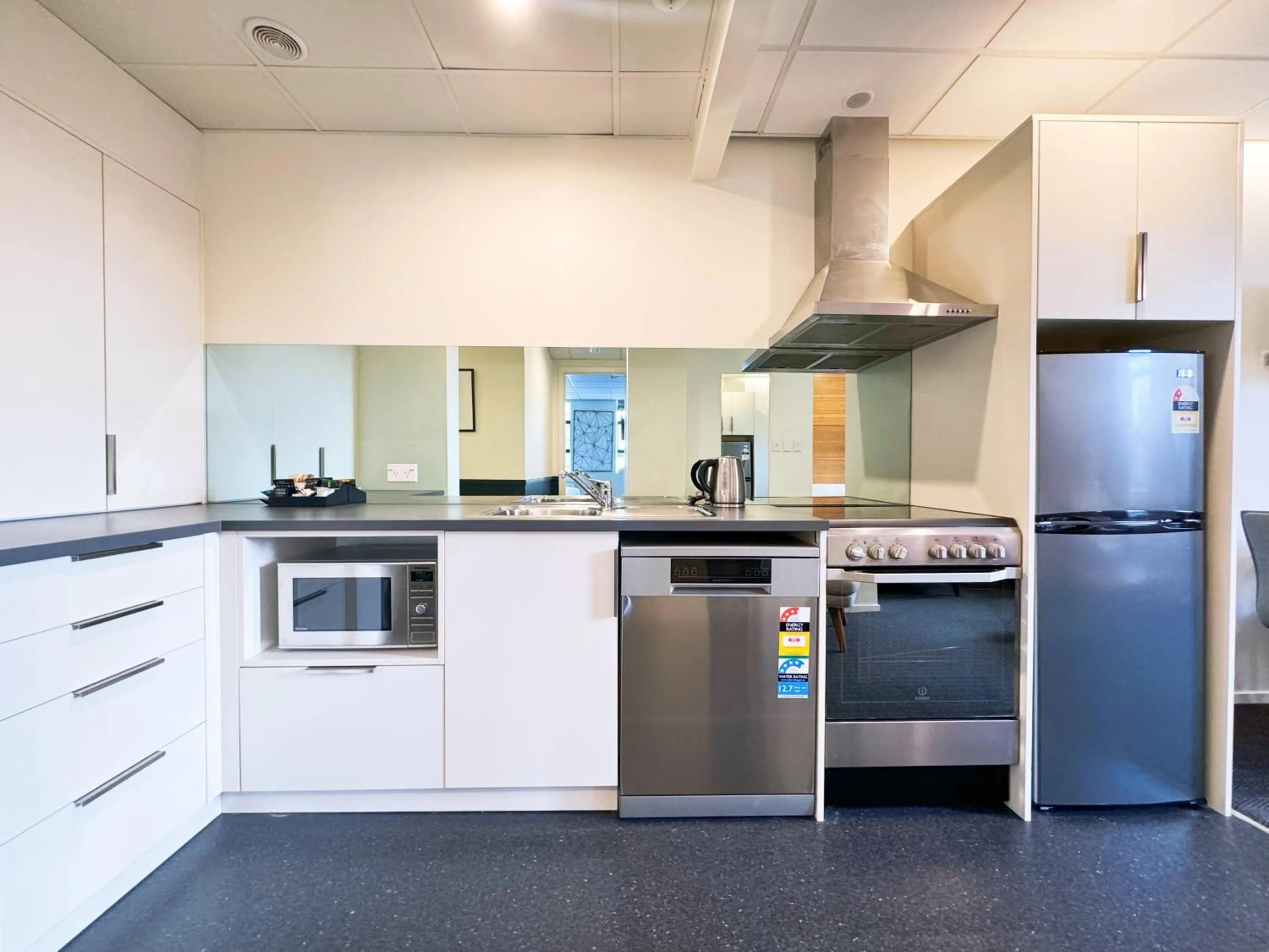 Kitchen or kitchenette in Park Hotel, Lambton Quay
