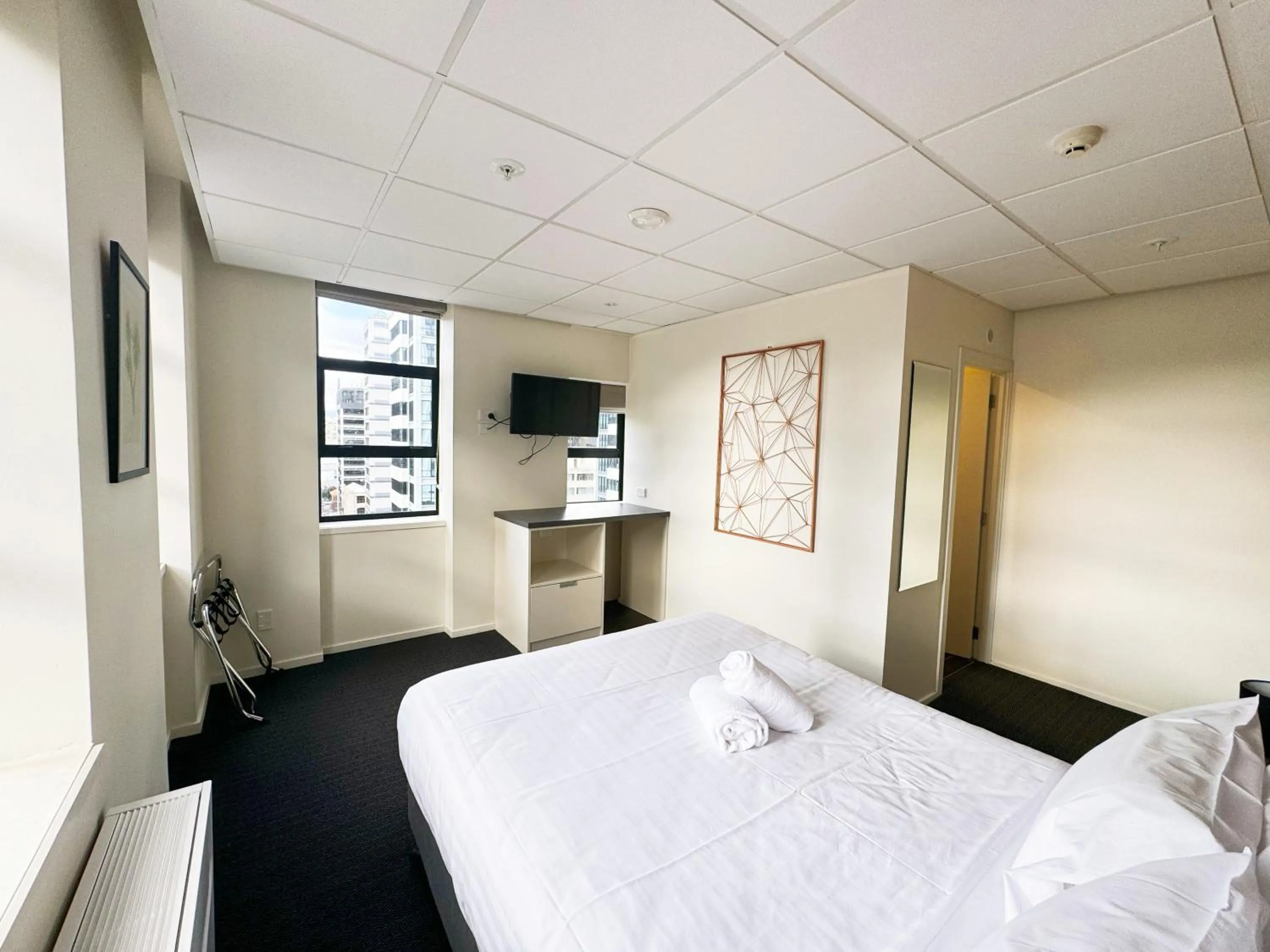 Bedroom, Bed in Park Hotel, Lambton Quay