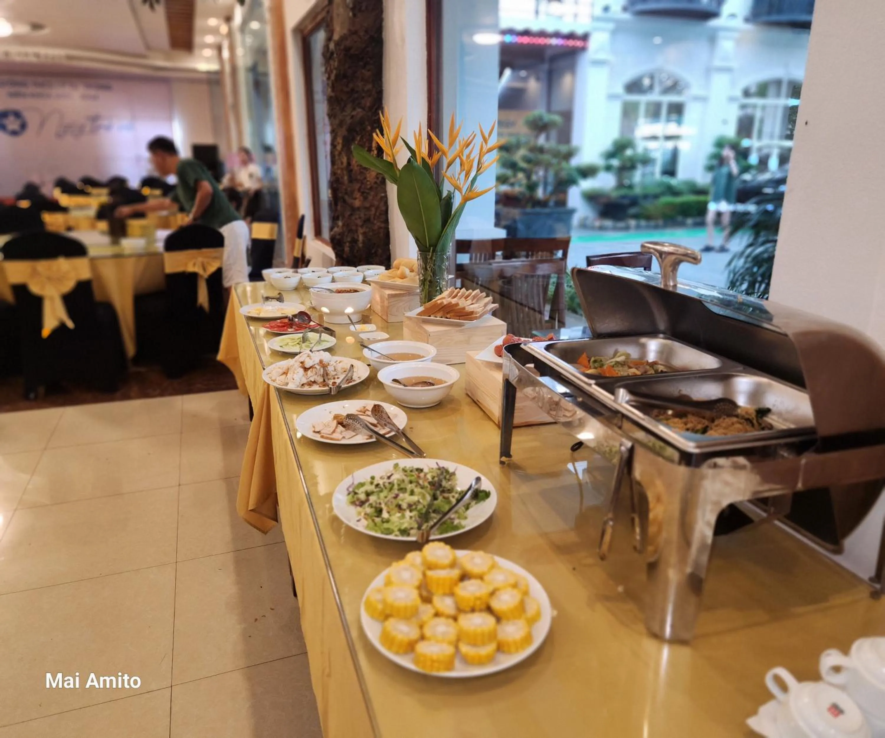 Breakfast in Châu Sơn Garden Resort