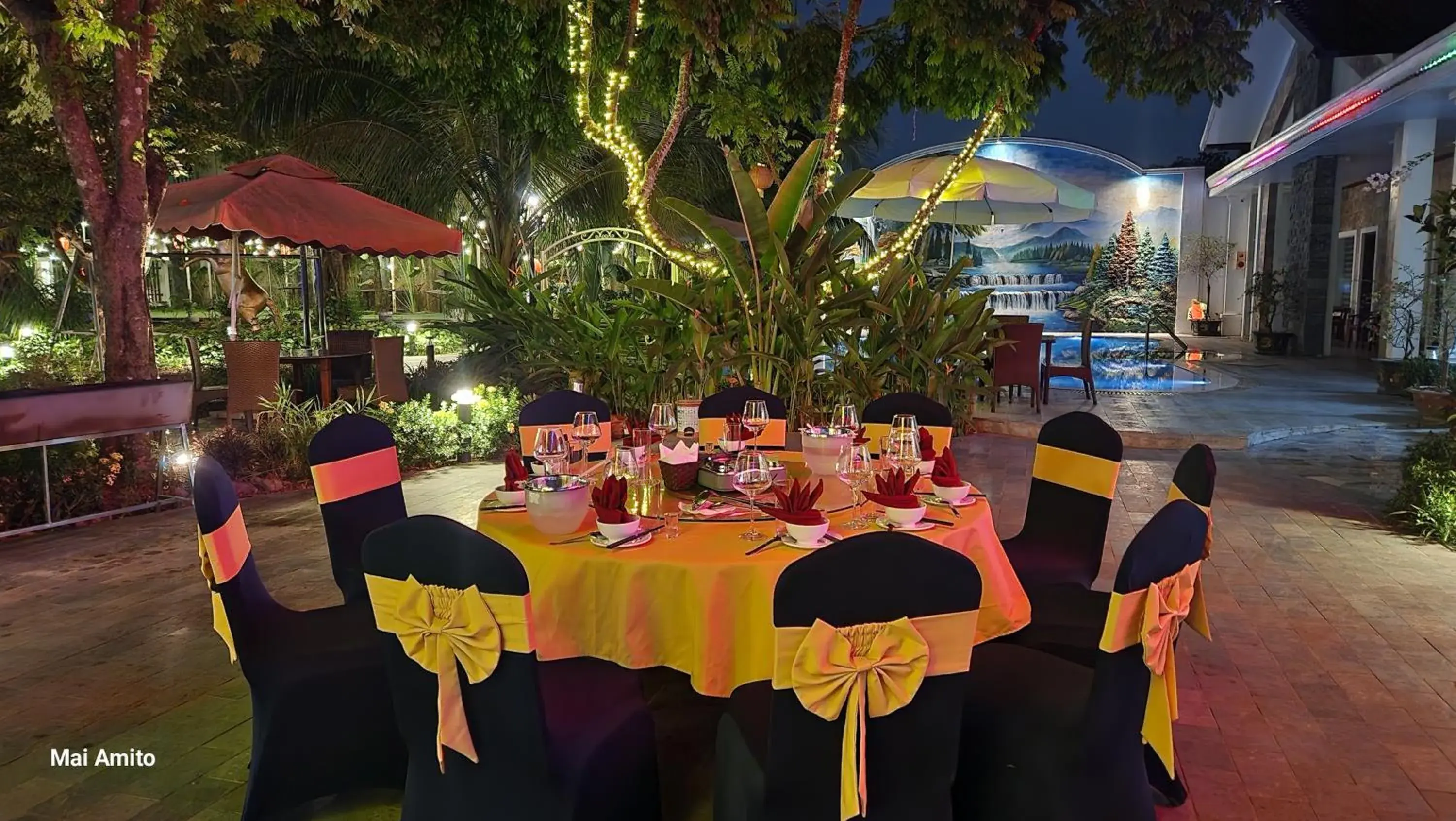 Restaurant/places to eat in Châu Sơn Garden Resort Restaurant/places to eat in Châu Sơn Garden Resort
