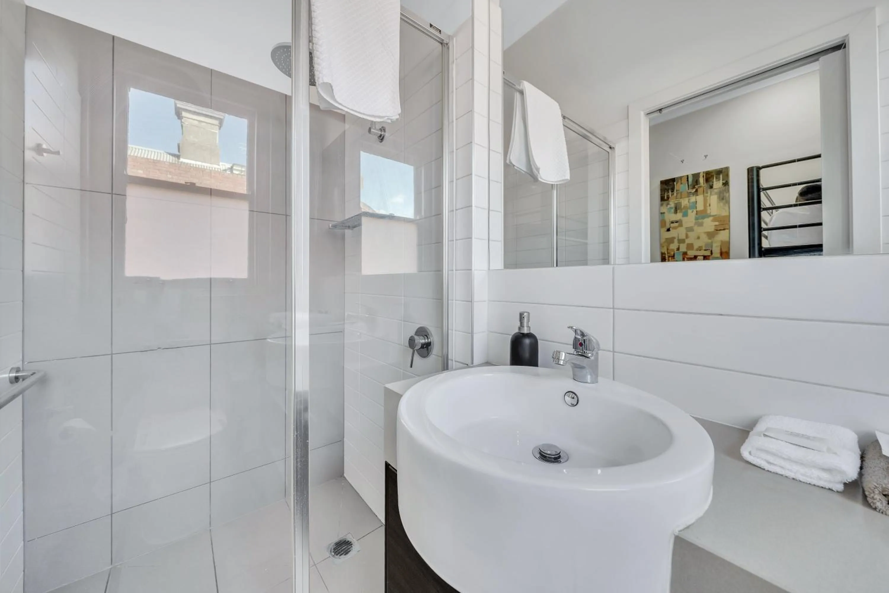 Shower in Grosvenor 3121 Richmond
