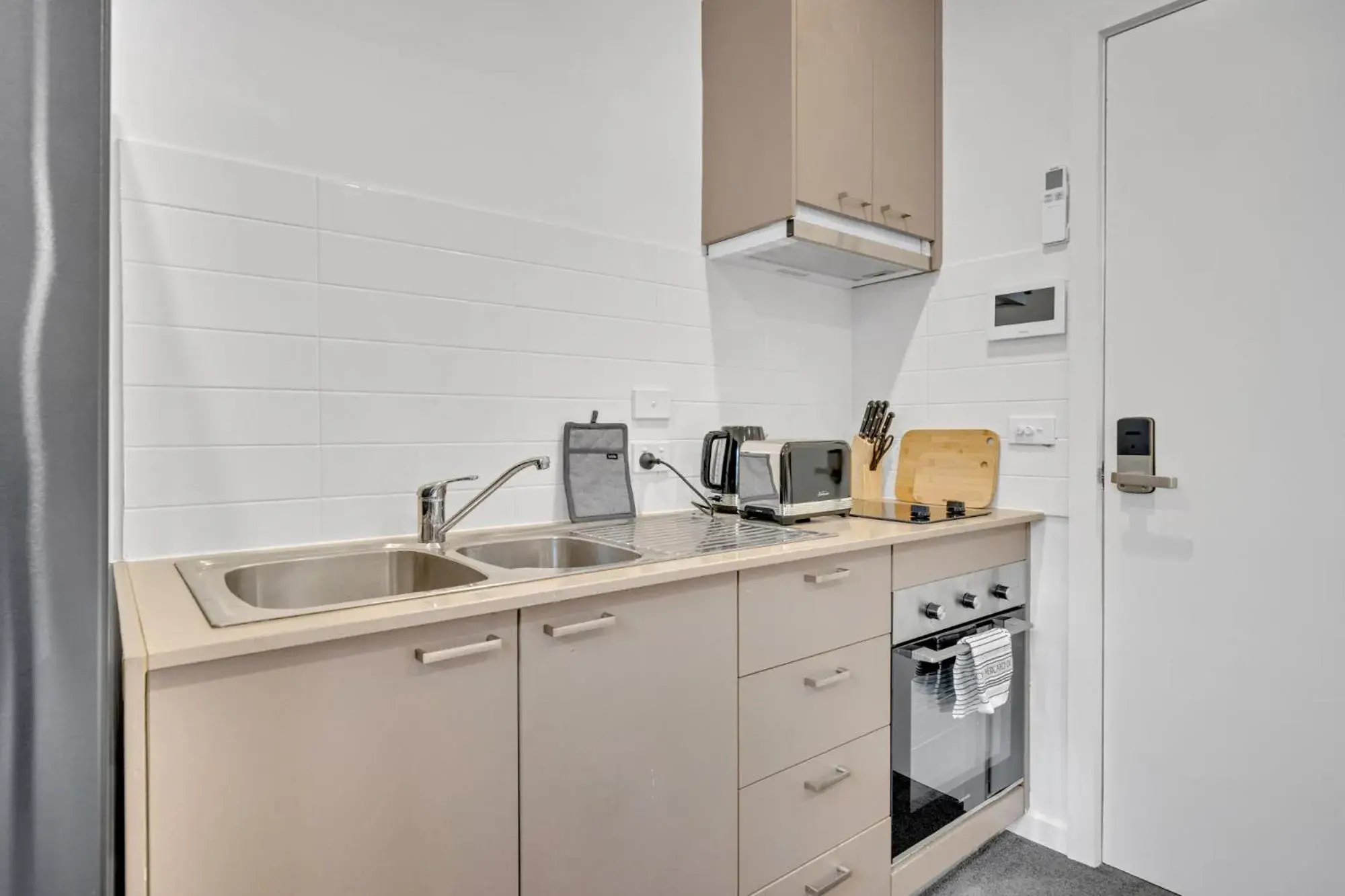 Standard Apartment in Grosvenor 3121 Richmond Standard Apartment in Grosvenor 3121 Richmond