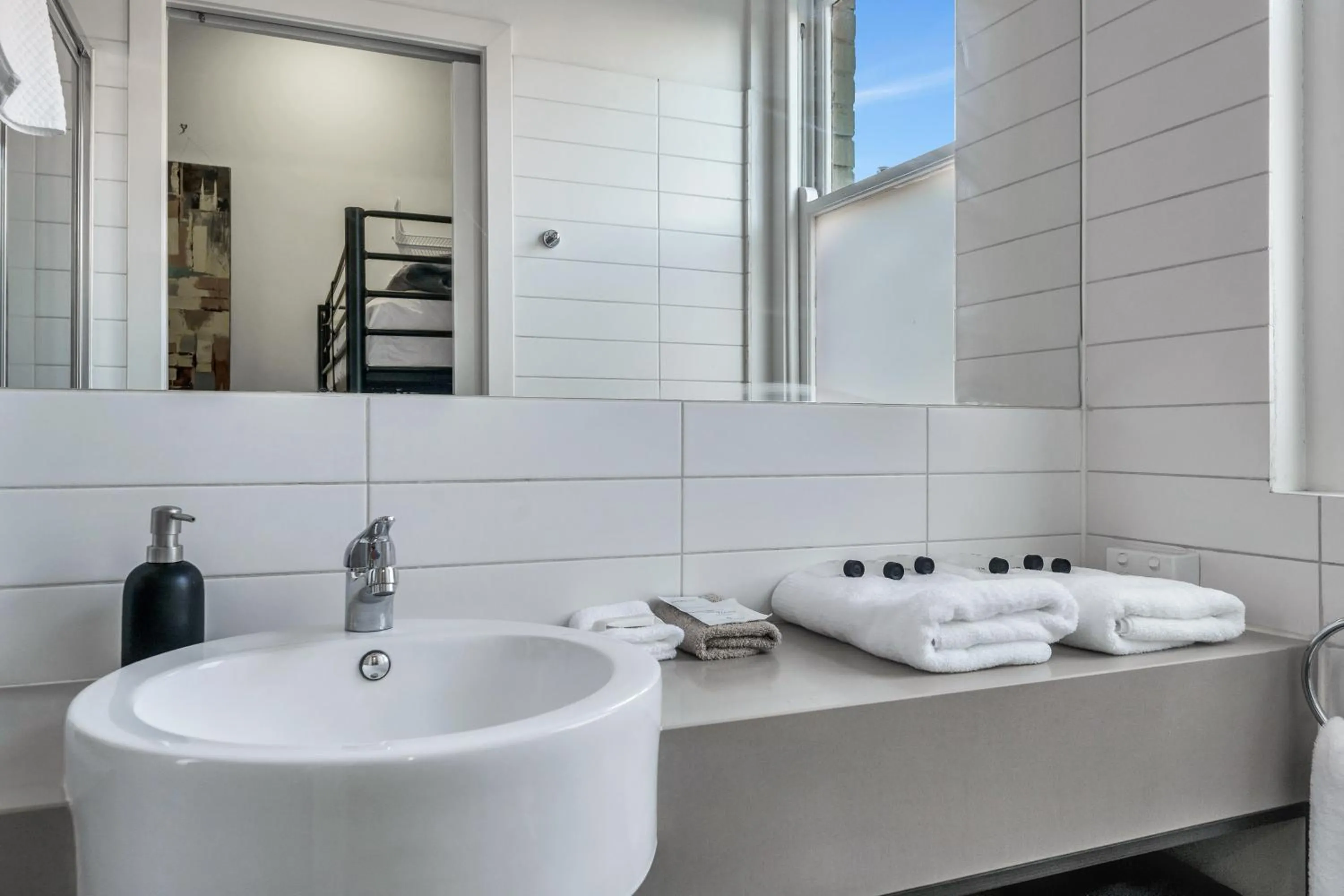Bathroom in Grosvenor 3121 Richmond