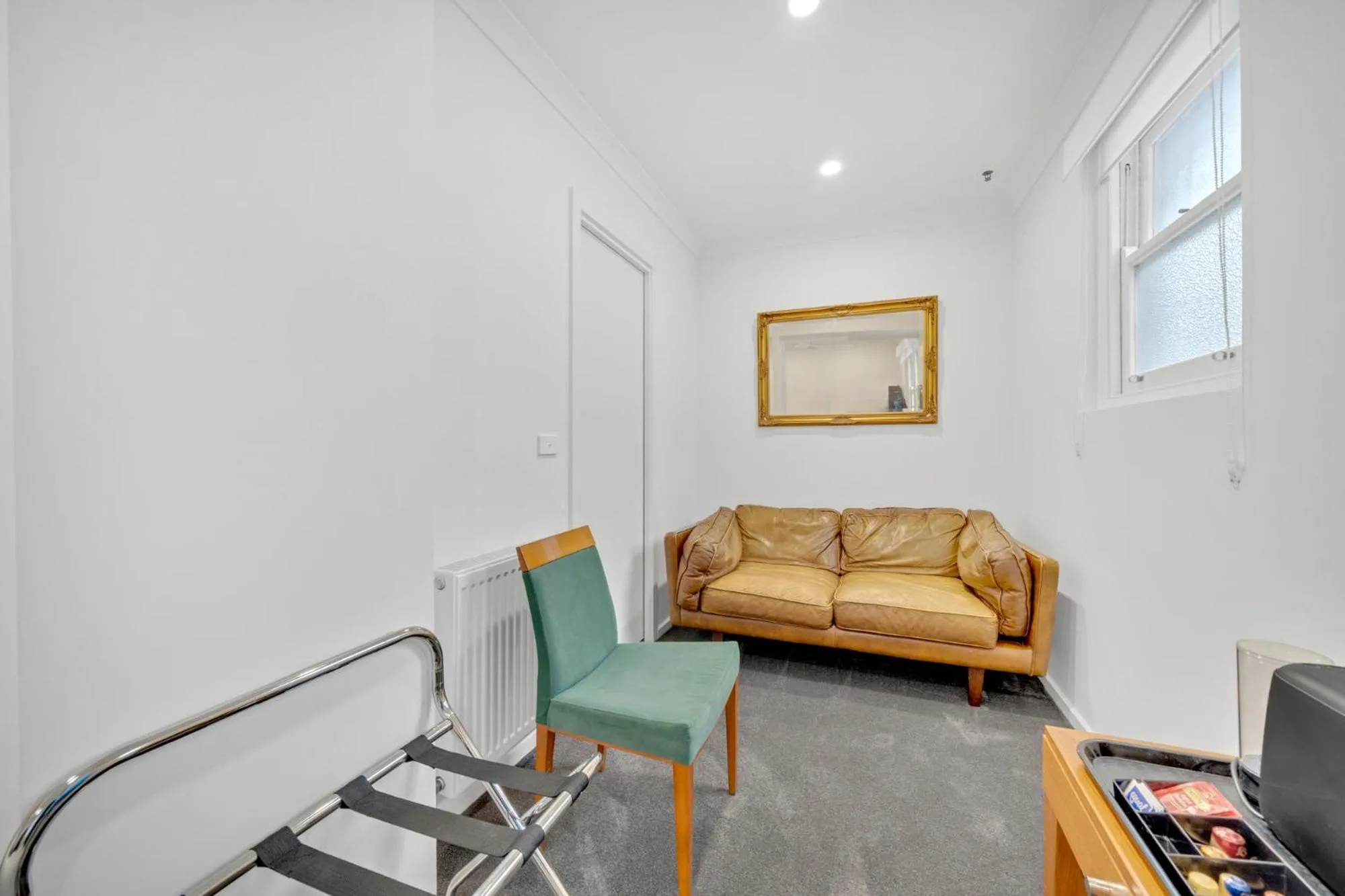 Living room in Grosvenor 3121 Richmond