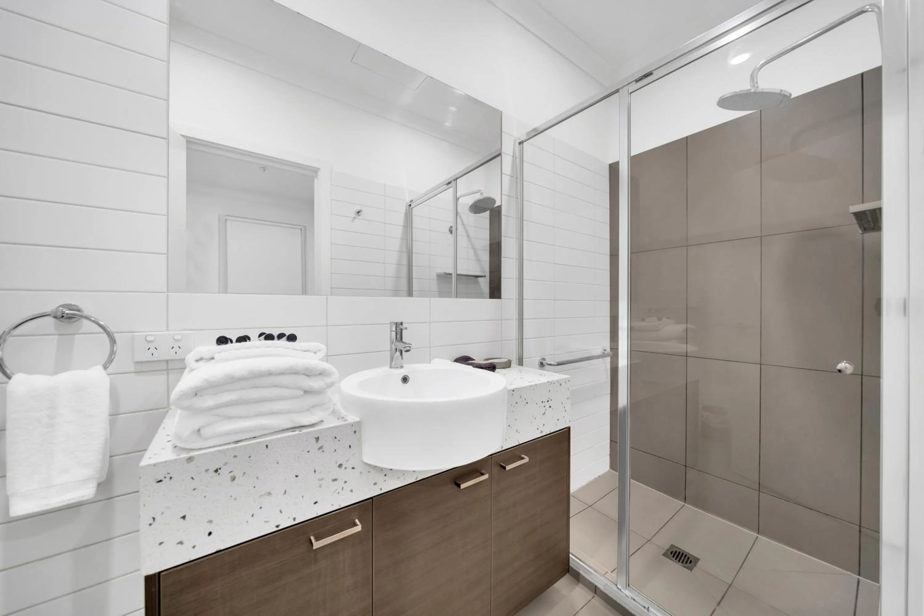 Bathroom in Grosvenor 3121 Richmond