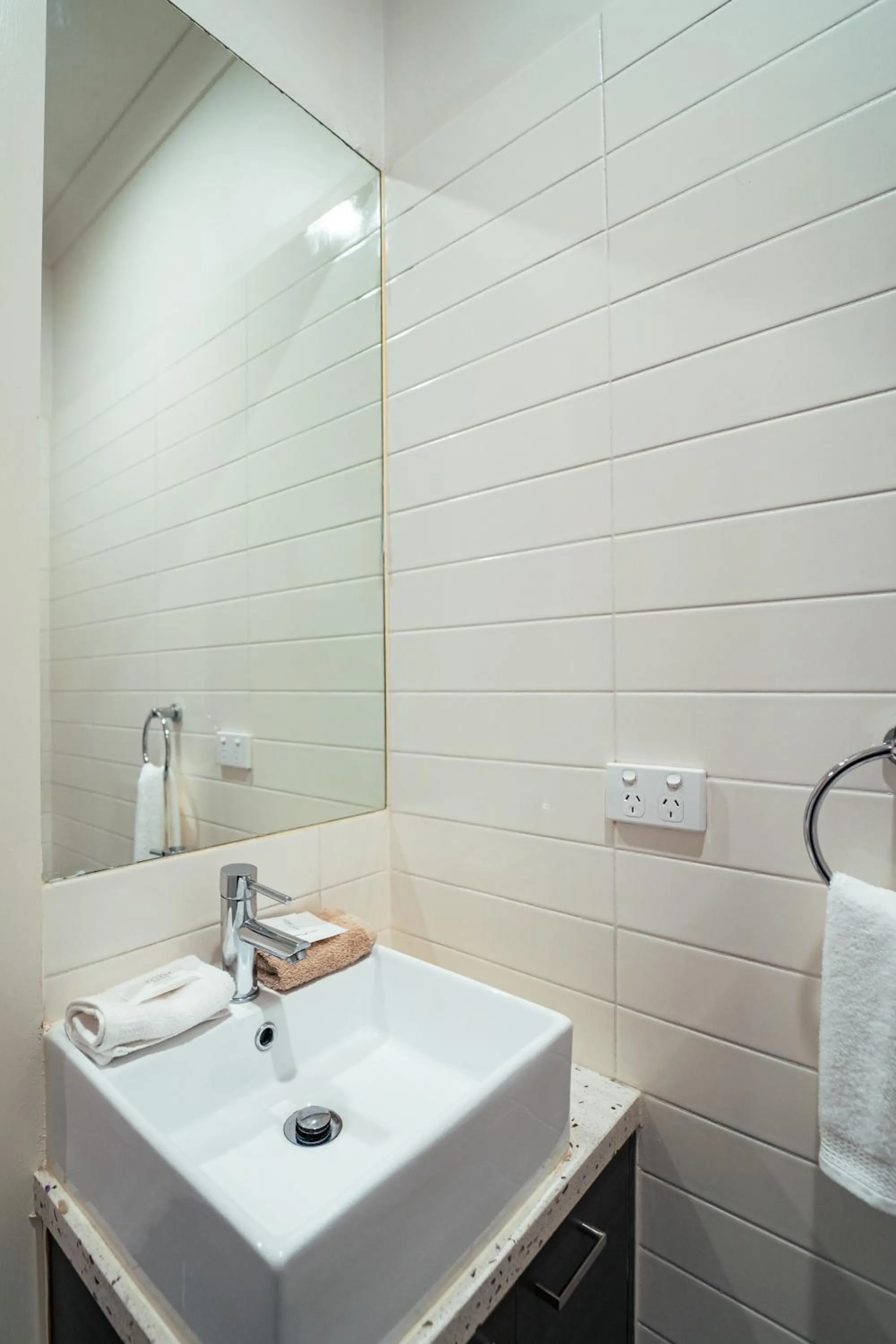 Bathroom in Grosvenor 3121 Richmond