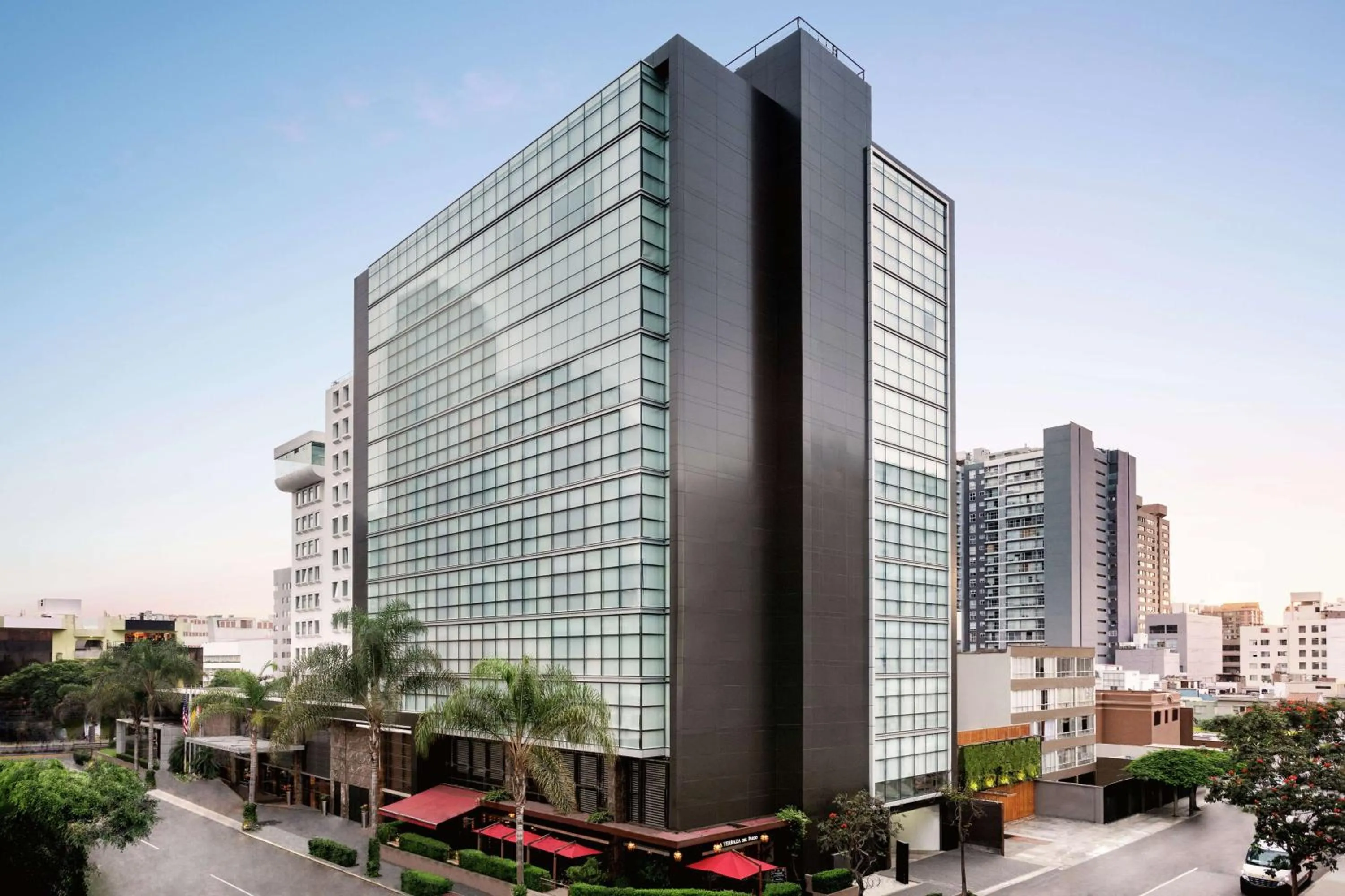 Property building in DoubleTree by Hilton Lima Miraflores El Pardo