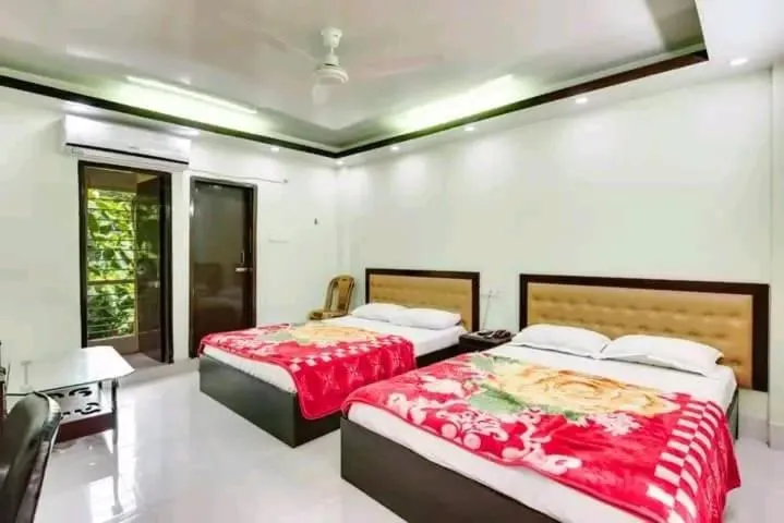 Bed in Hill Crown Hotel & Resort