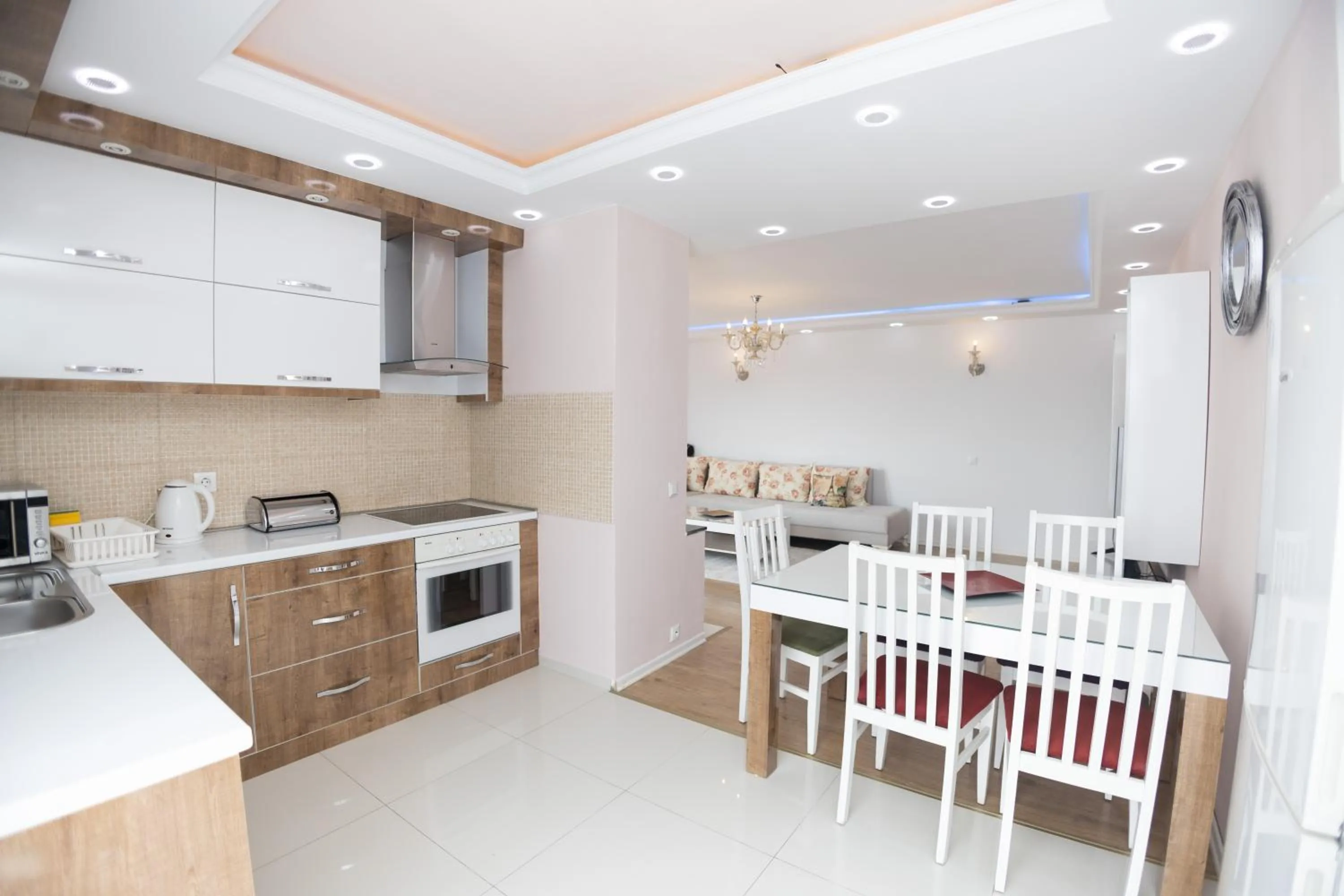 Kitchen or kitchenette in Dodona ApartHotel in Prishtina
