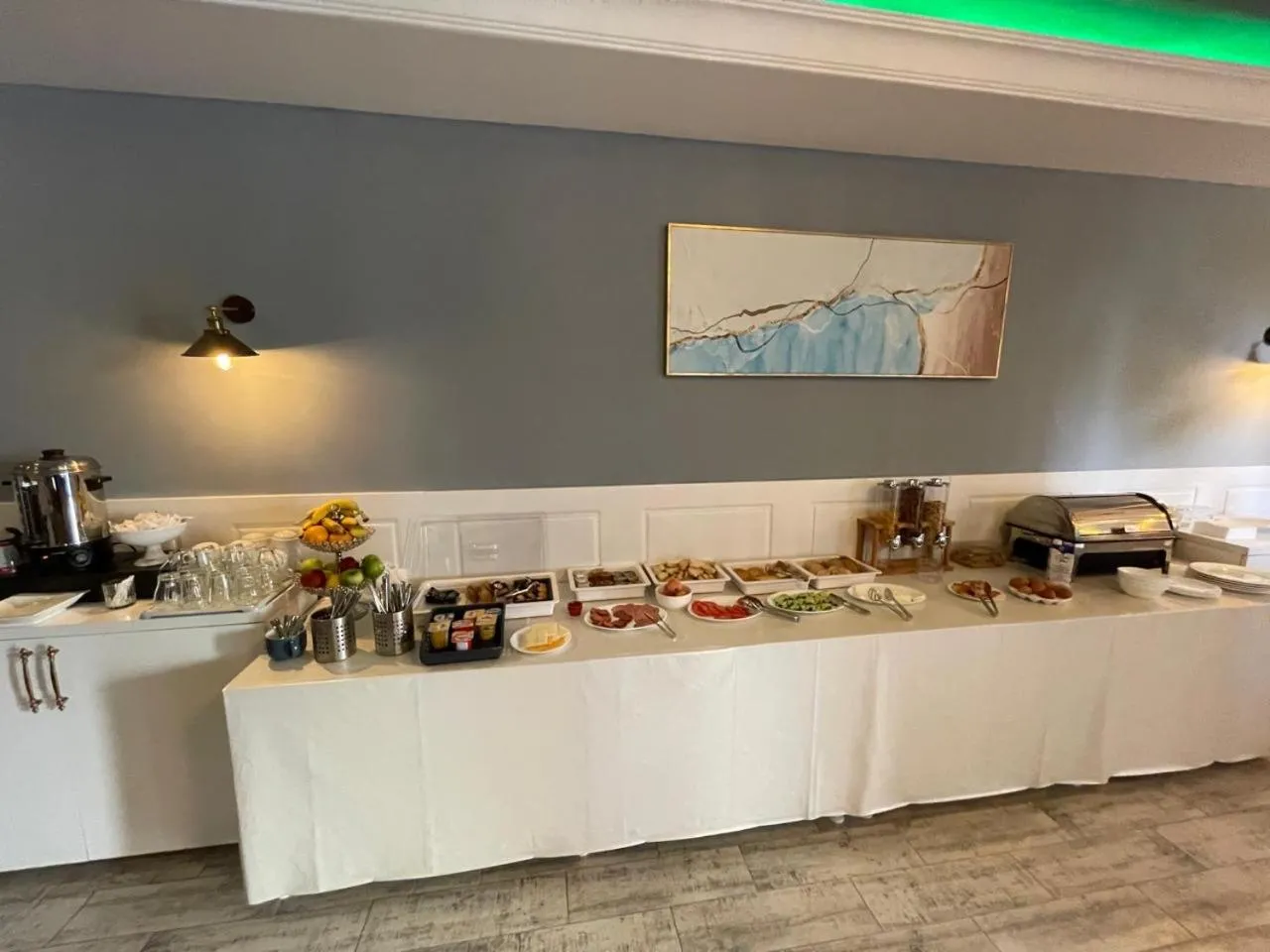 Coffee/tea facilities in Dodona ApartHotel in Prishtina