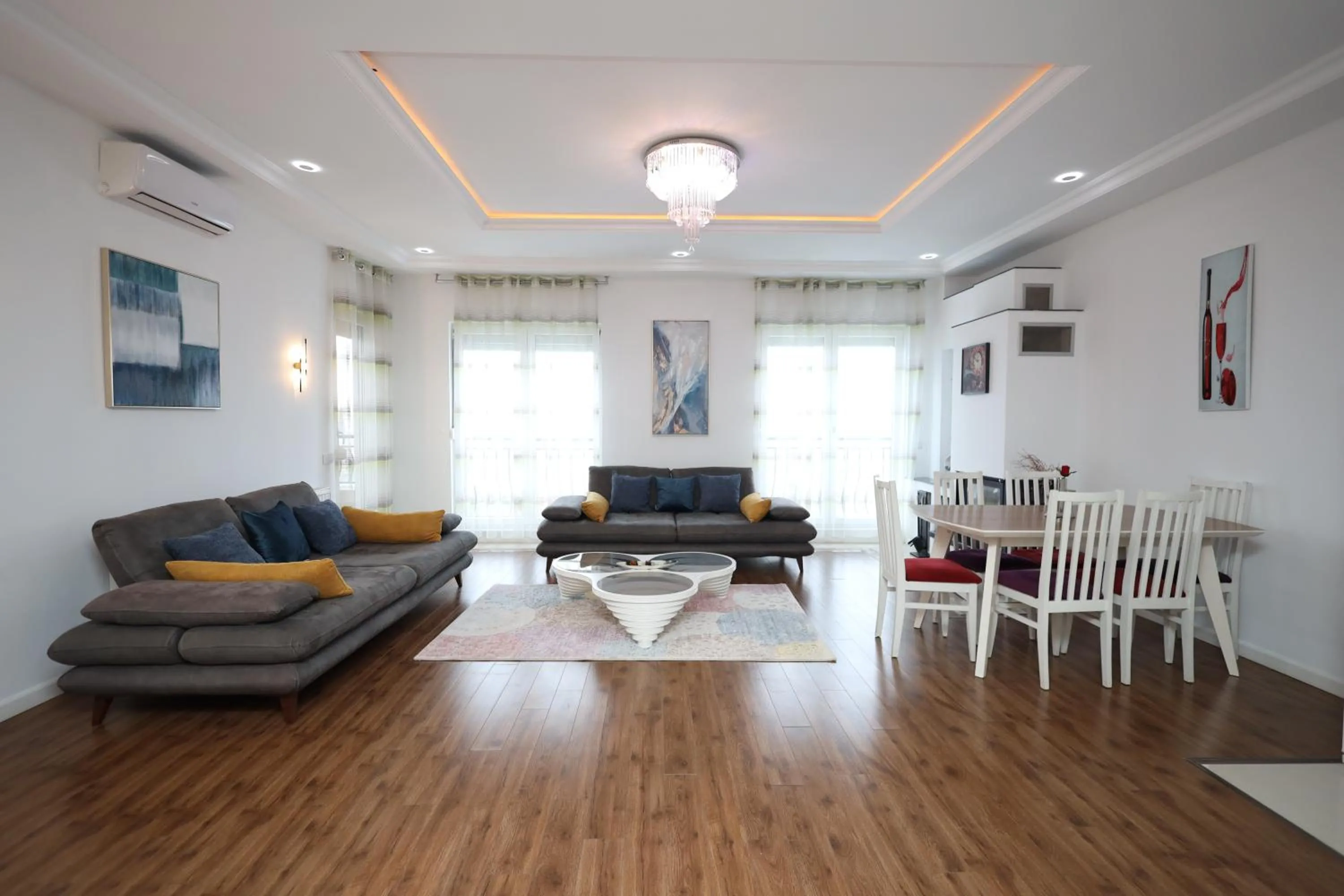 Living room in Dodona ApartHotel in Prishtina