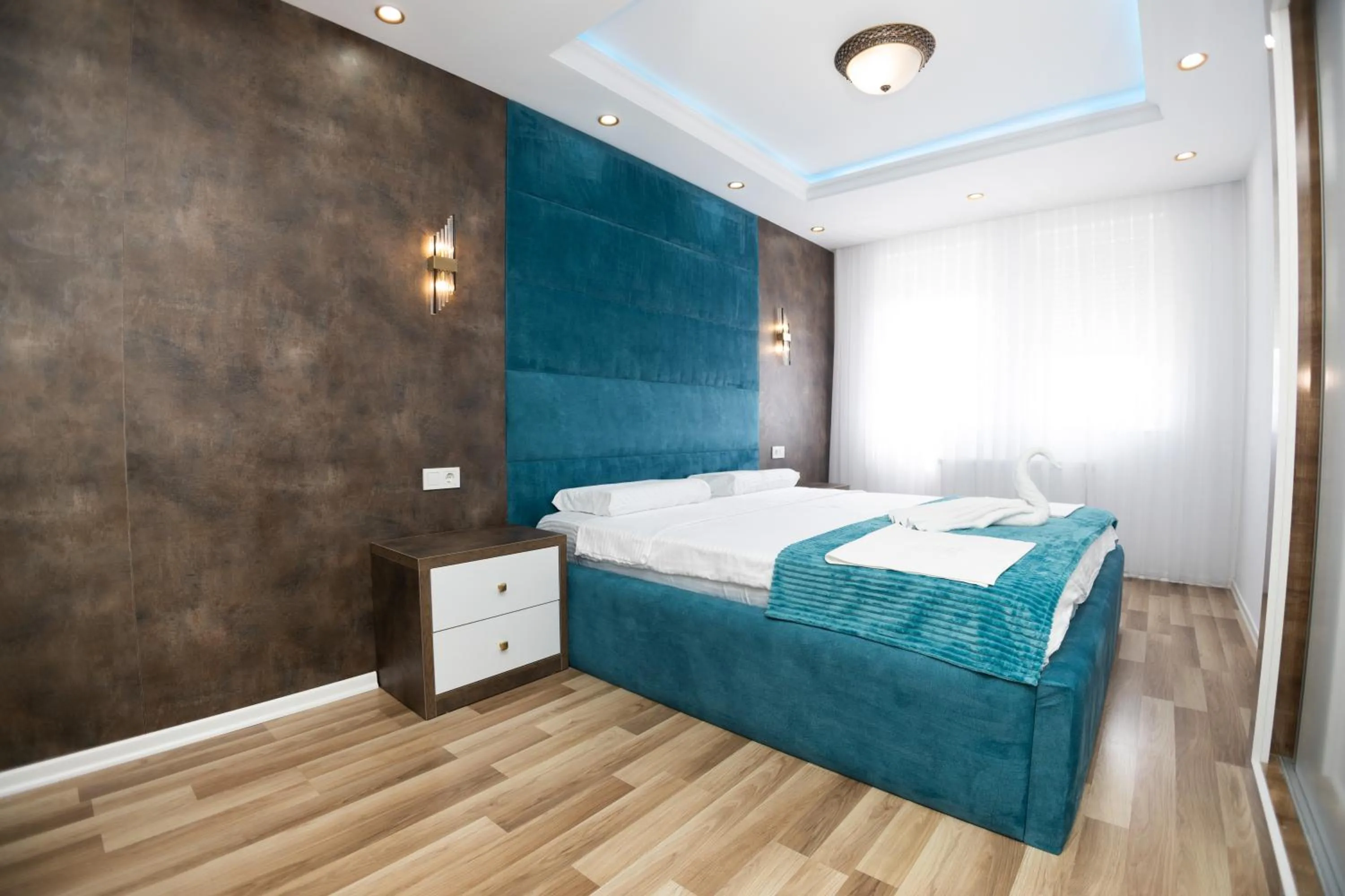 Bedroom, Bed in Dodona ApartHotel in Prishtina