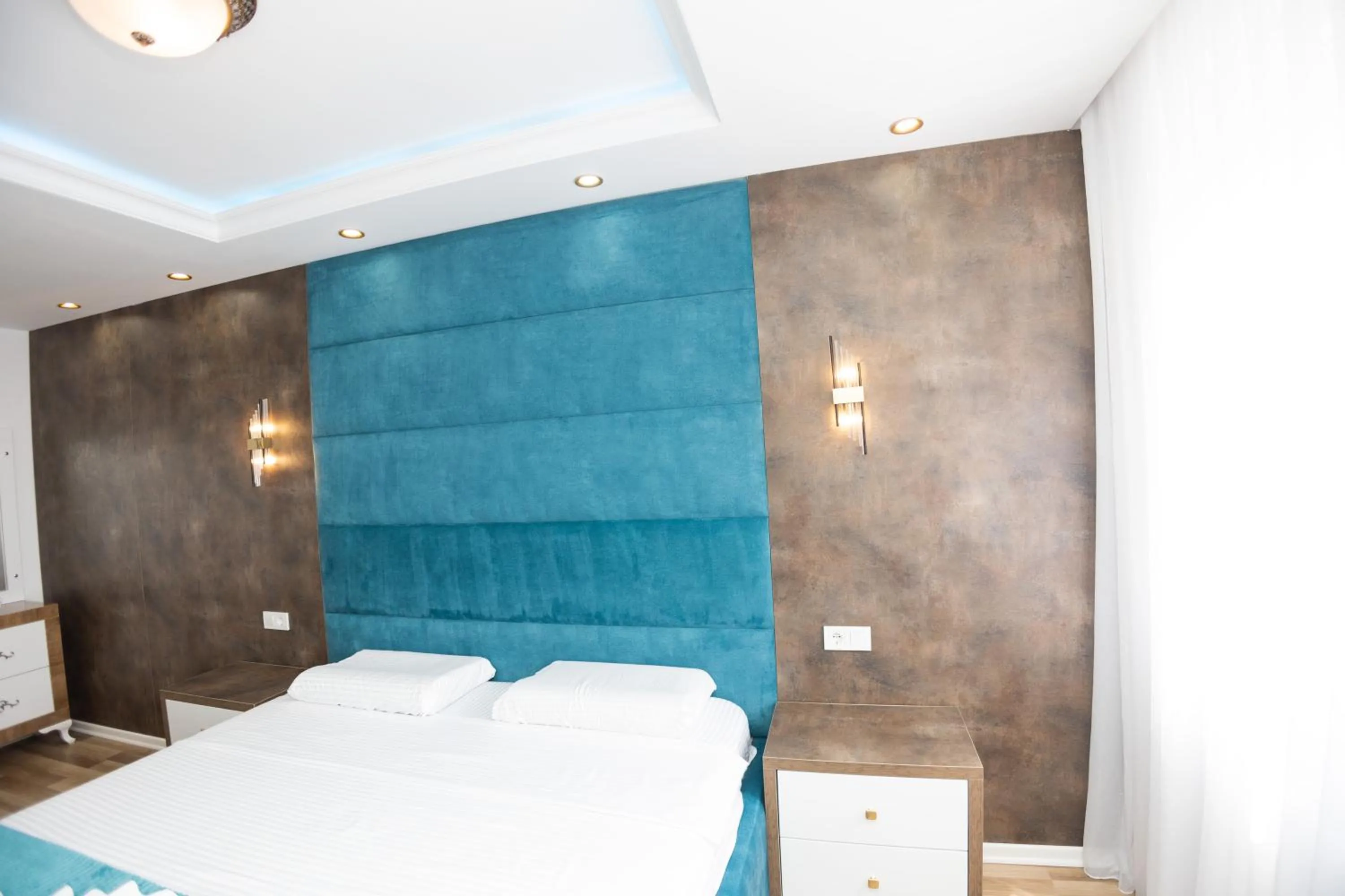 Bedroom, Bed in Dodona ApartHotel in Prishtina