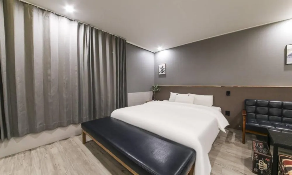 Bed in Daegu Seongseo Hotel Series 5.0