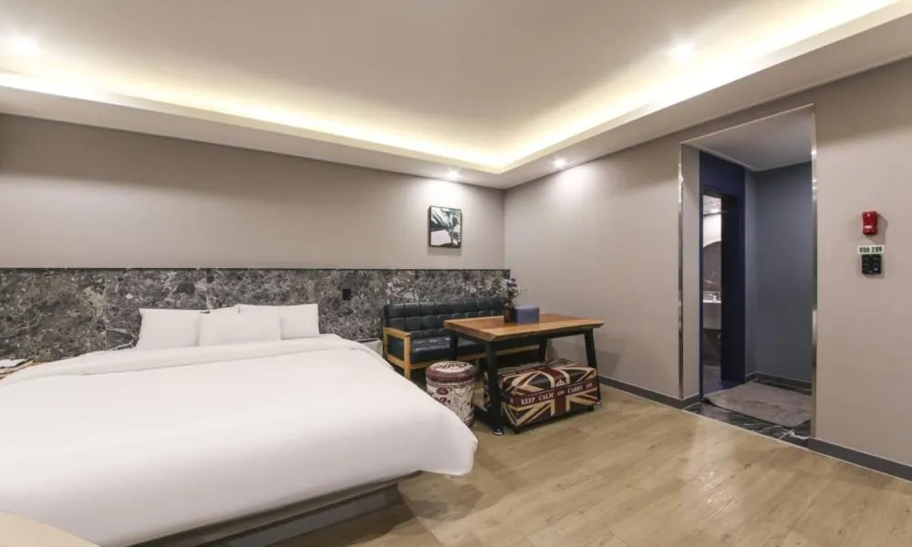 Bed in Daegu Seongseo Hotel Series 5.0