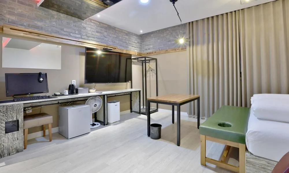 Hotel Yeogieutte Dongdaegu