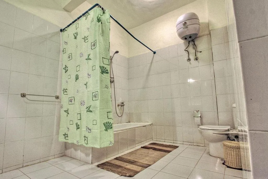 Shower in L'Oasis de Safaga Hotel