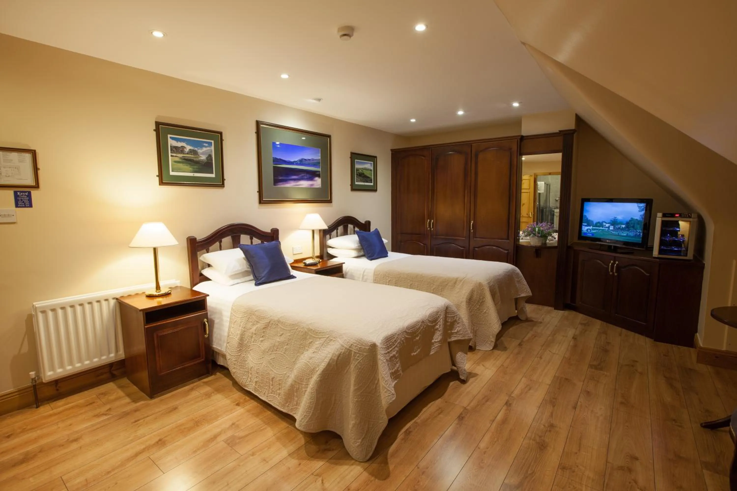 Bed in The Tides Ballybunion