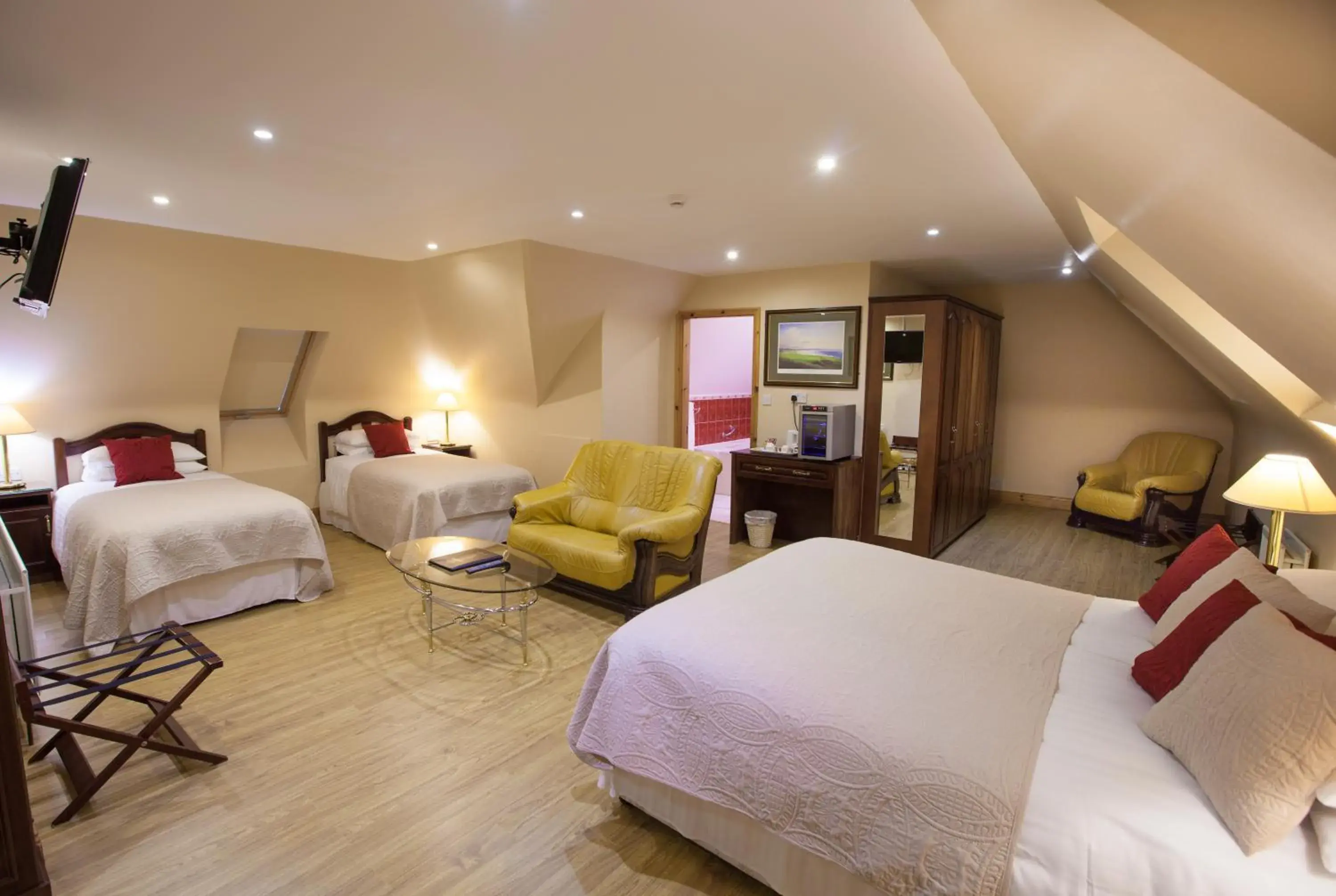 Family Room with Side Sea View in The Tides Ballybunion Family Room with Side Sea View in The Tides Ballybunion