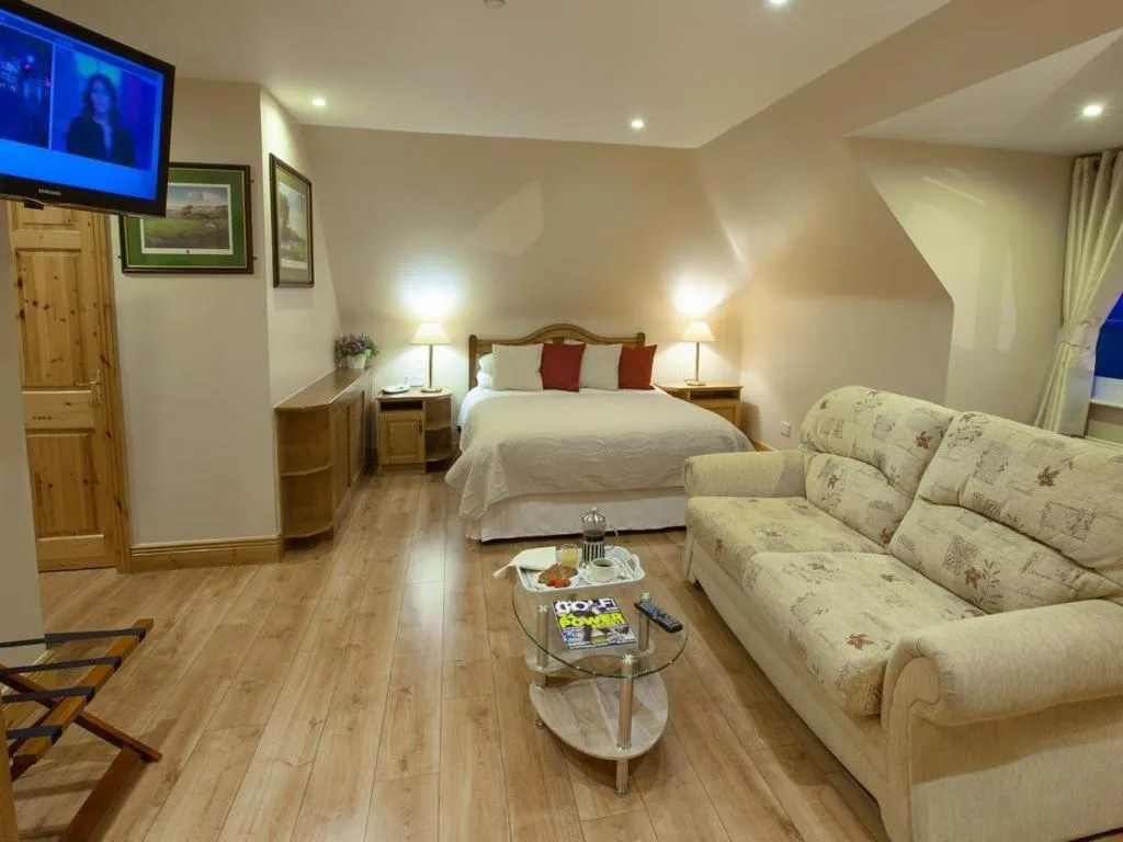 Bed in The Tides Ballybunion