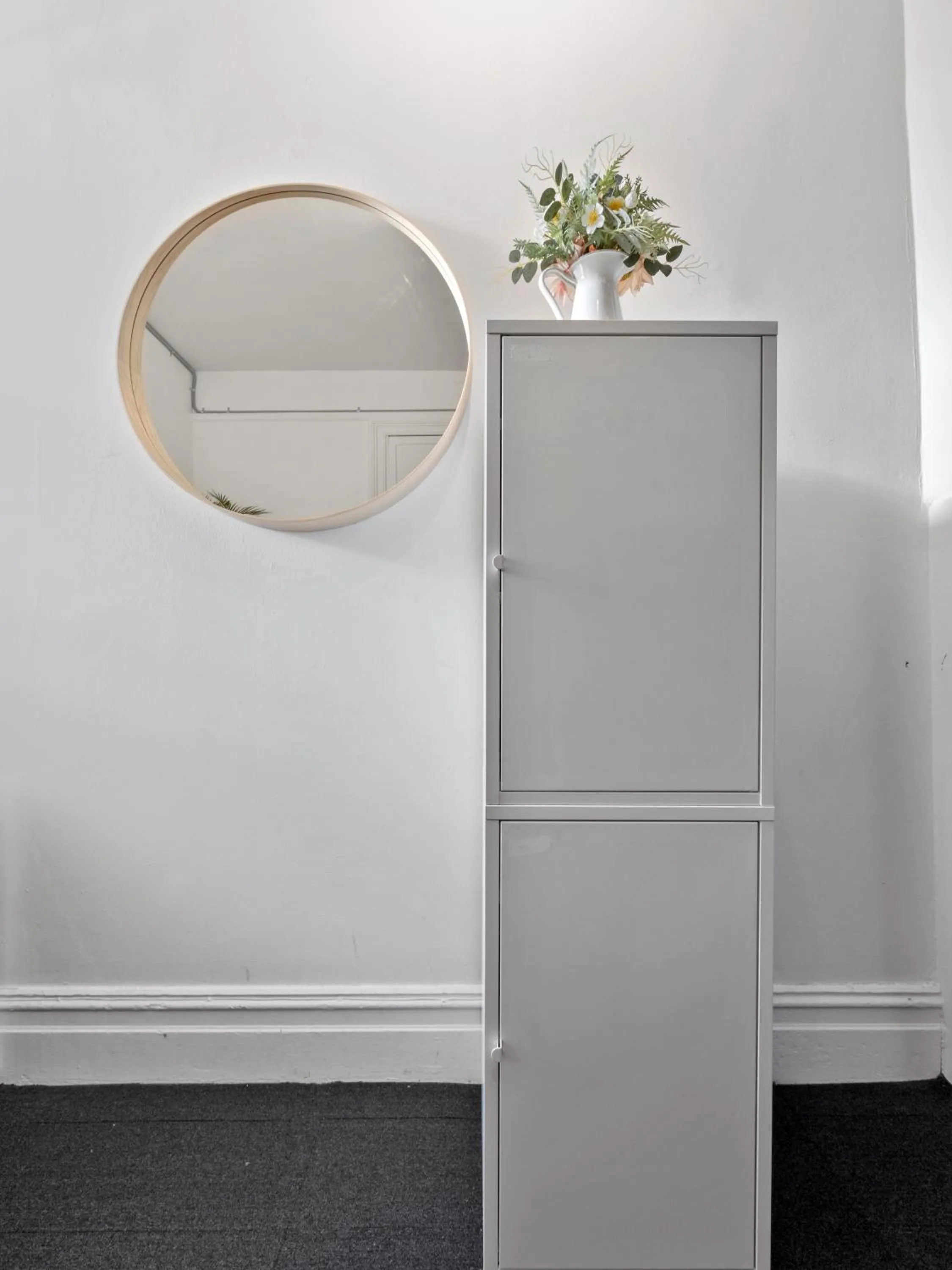 furniture in AZZURO POD HOTEL - Potts Point