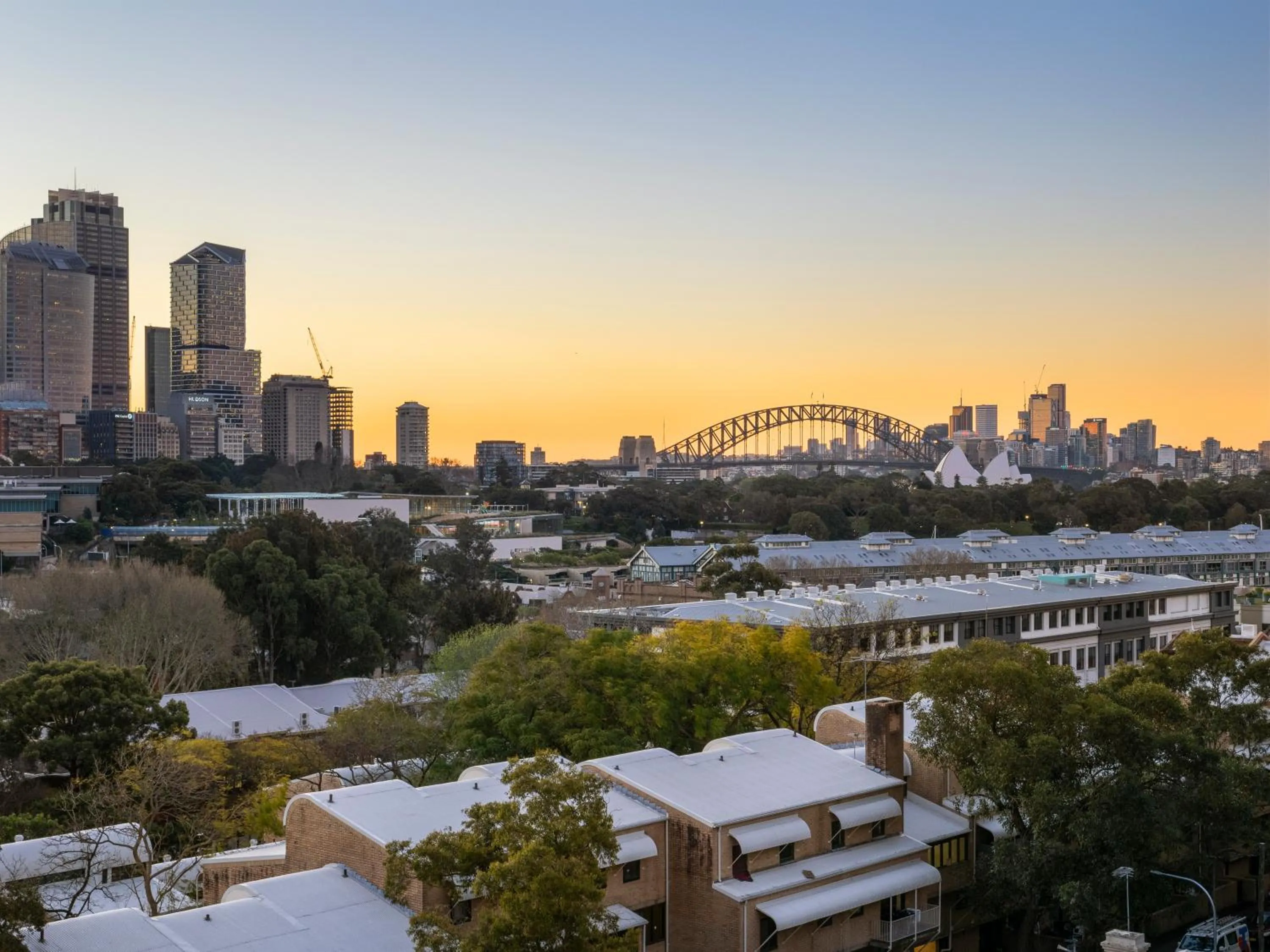 City view in AZZURO POD HOTEL - Potts Point