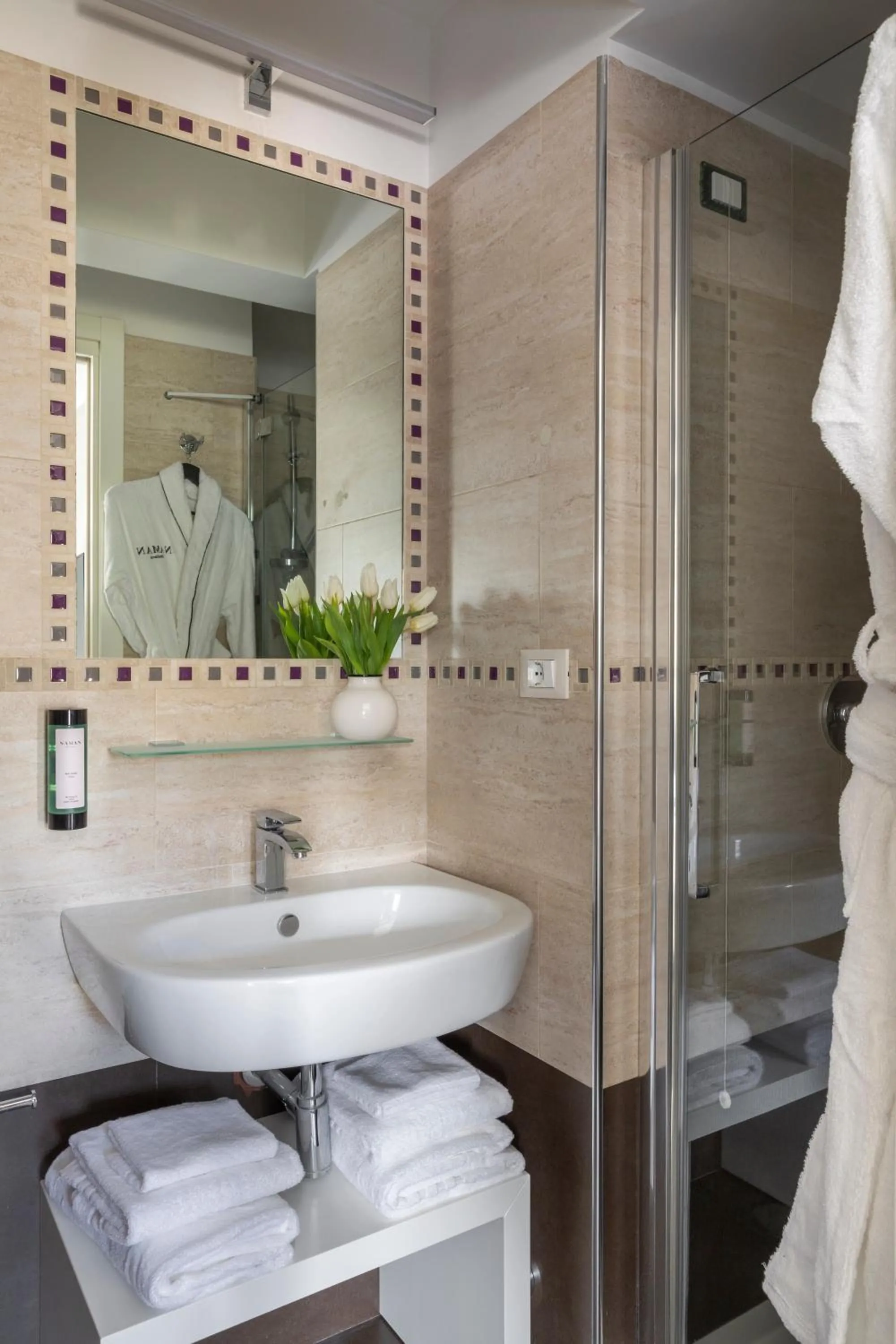 NAMAN HOTELLERIE - Spagna