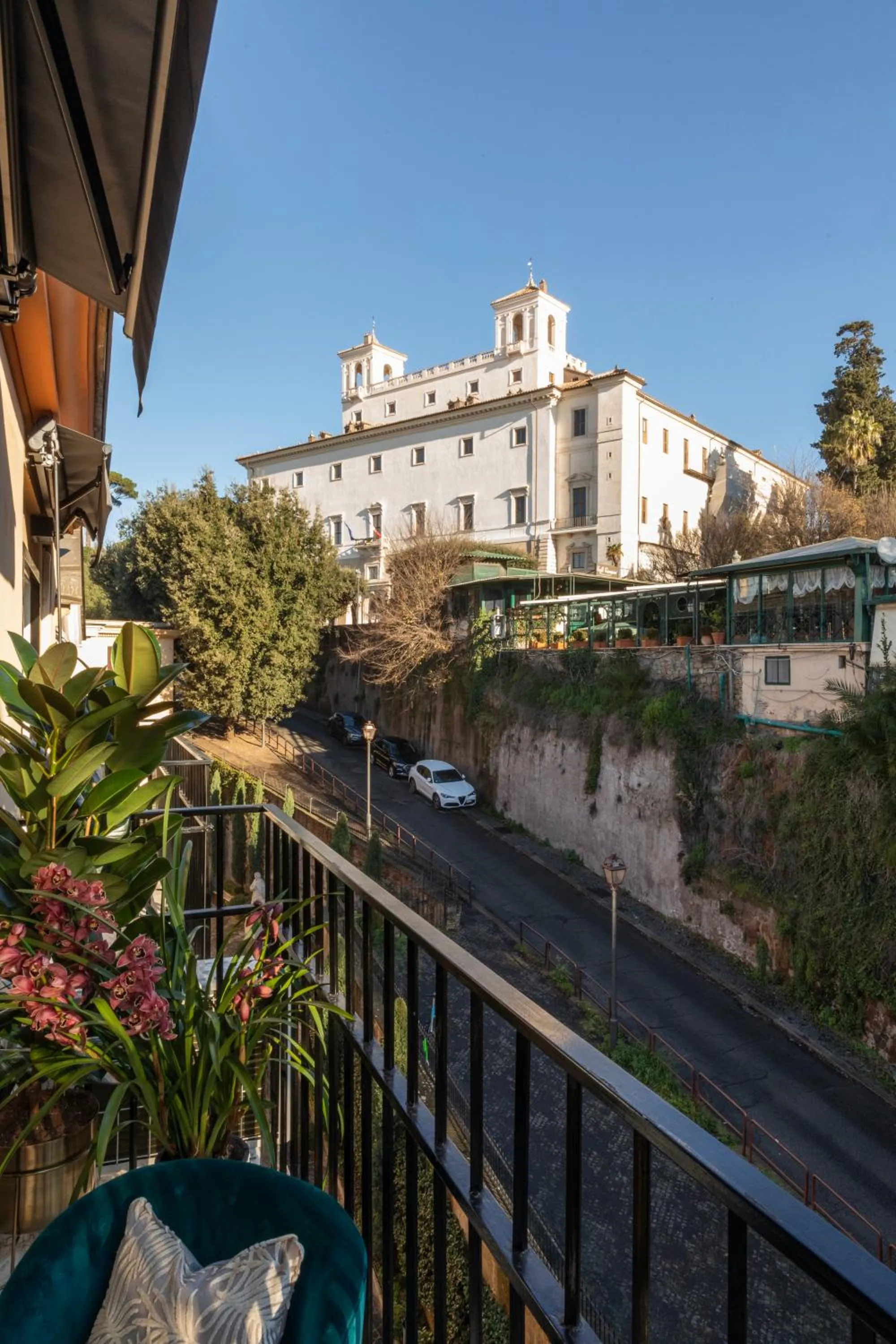Balcony/Terrace in NAMAN HOTELLERIE - Spagna