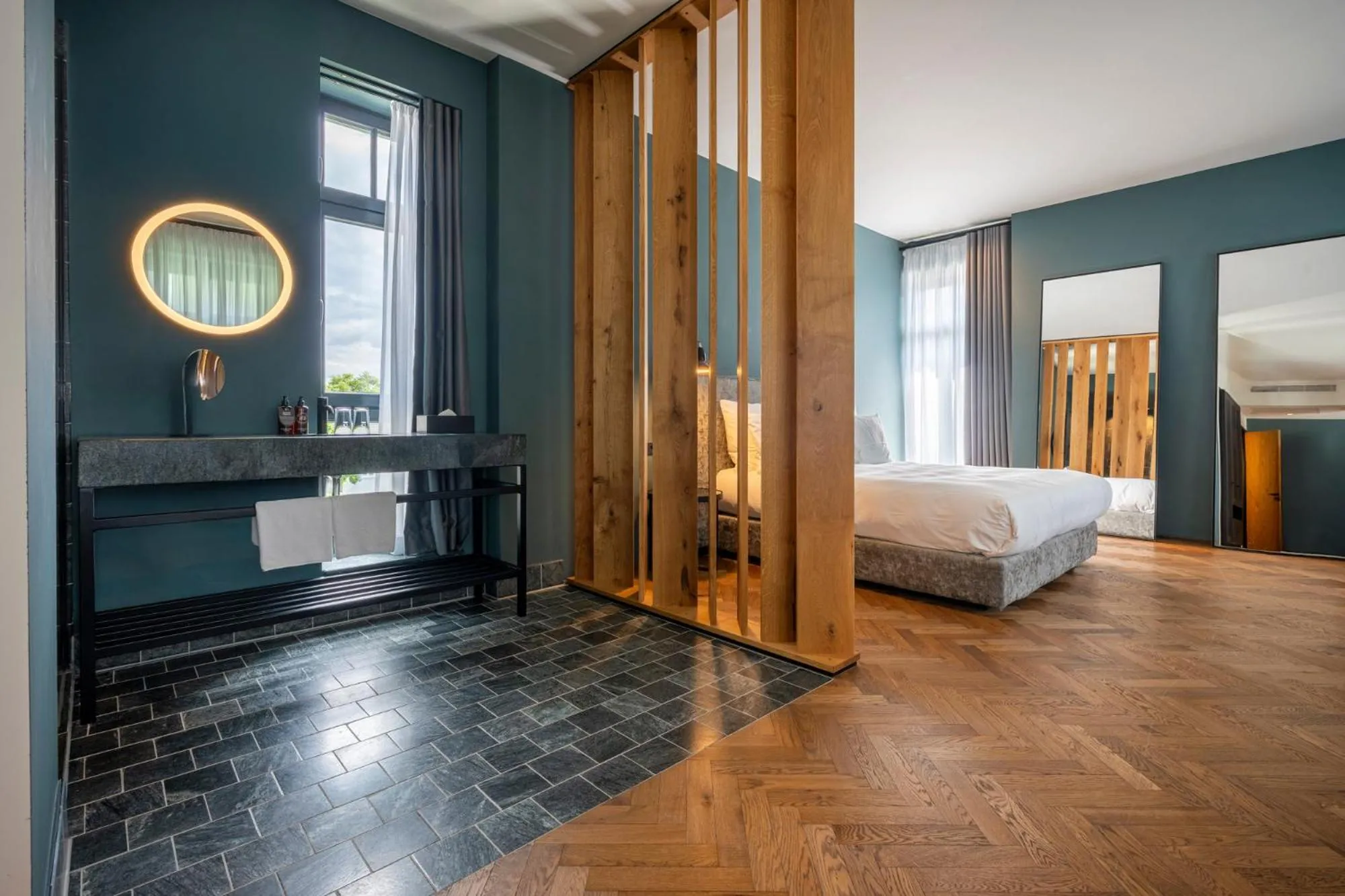 Photo of the whole room, Bed in sly Berlin