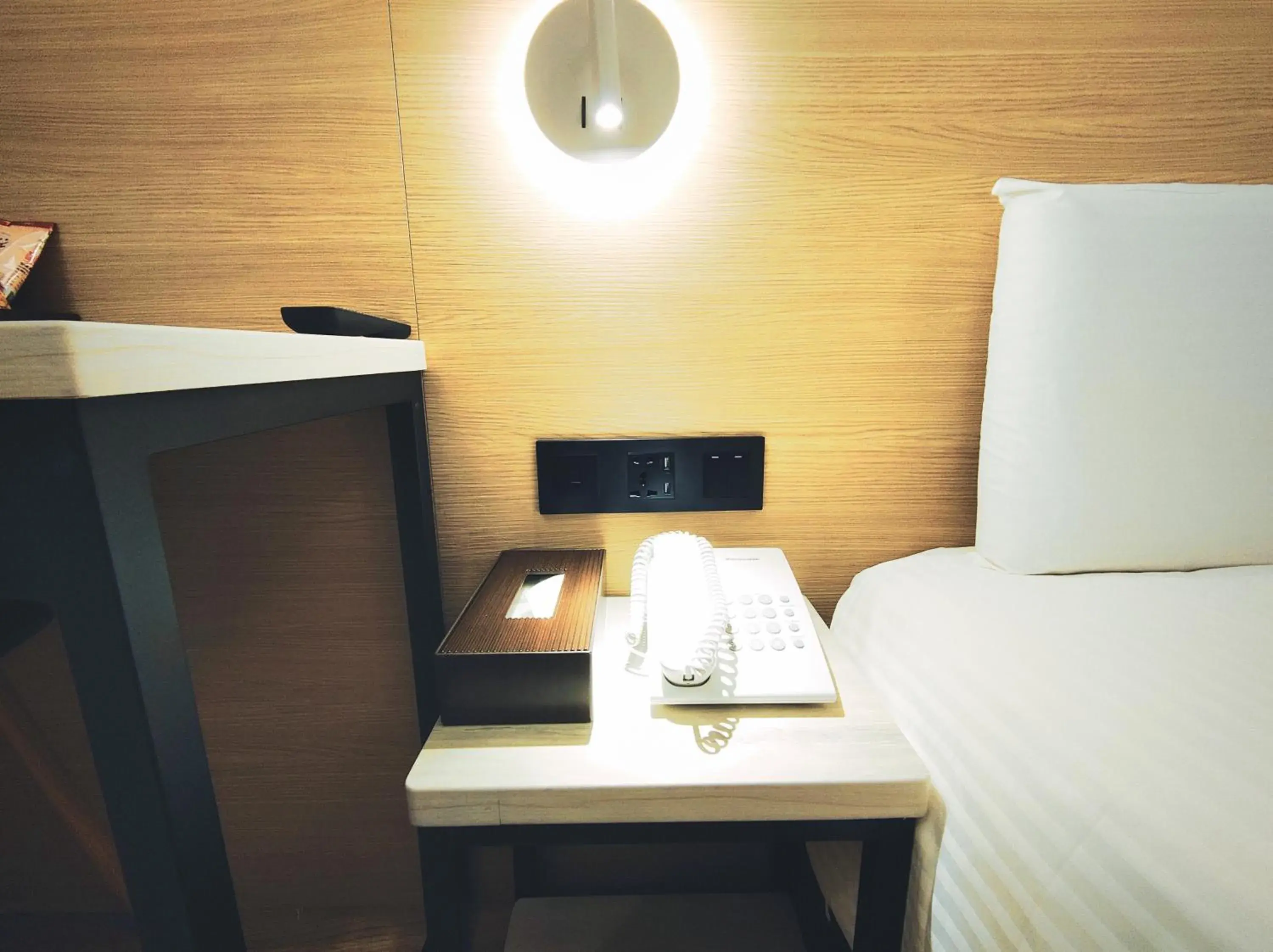 hair dresser, Bed in Hub Hotel Songshan Inn hair dresser, Bed in Hub Hotel Songshan Inn