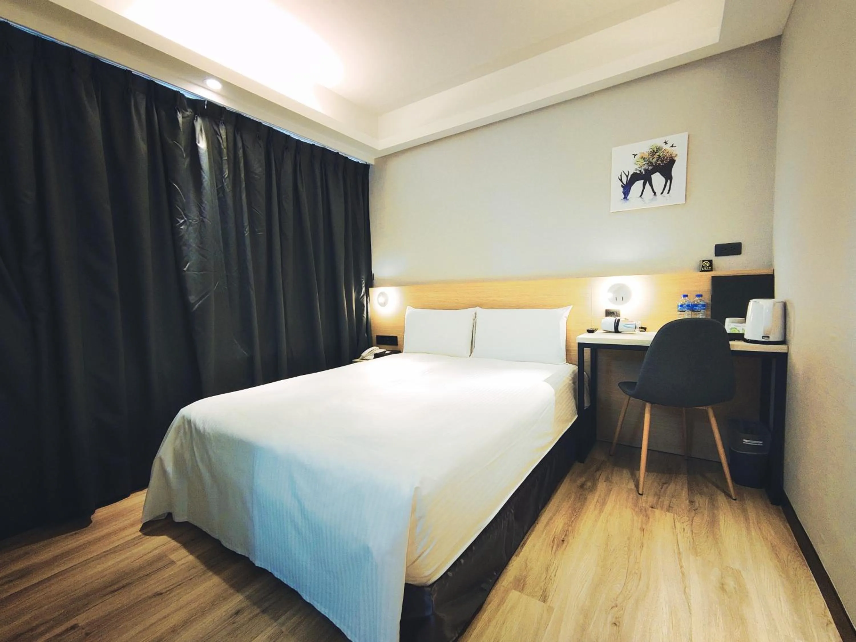 Bedroom, Bed in Hub Hotel Songshan Inn