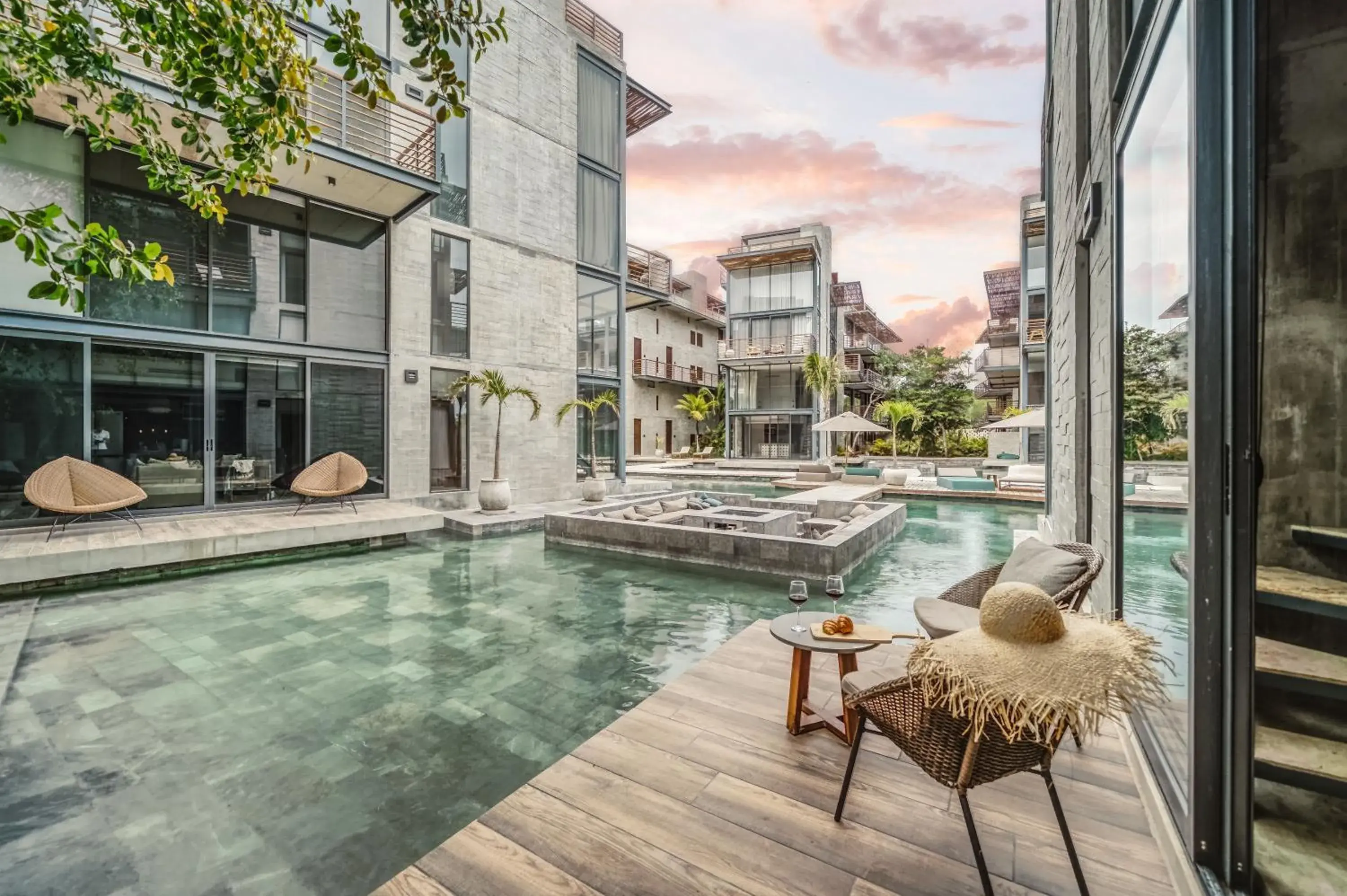 Incredible 1BR Swim Up with Private Cenote and Big Gym Incredible 1BR Swim Up with Private Cenote and Big Gym