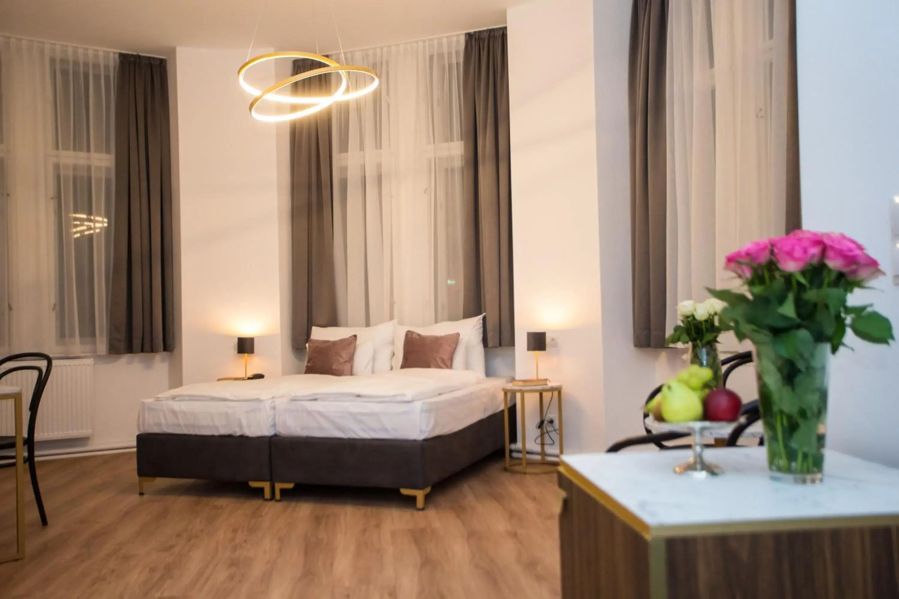 Junior Suite in Pension Central I Self Check In Junior Suite in Pension Central I Self Check In