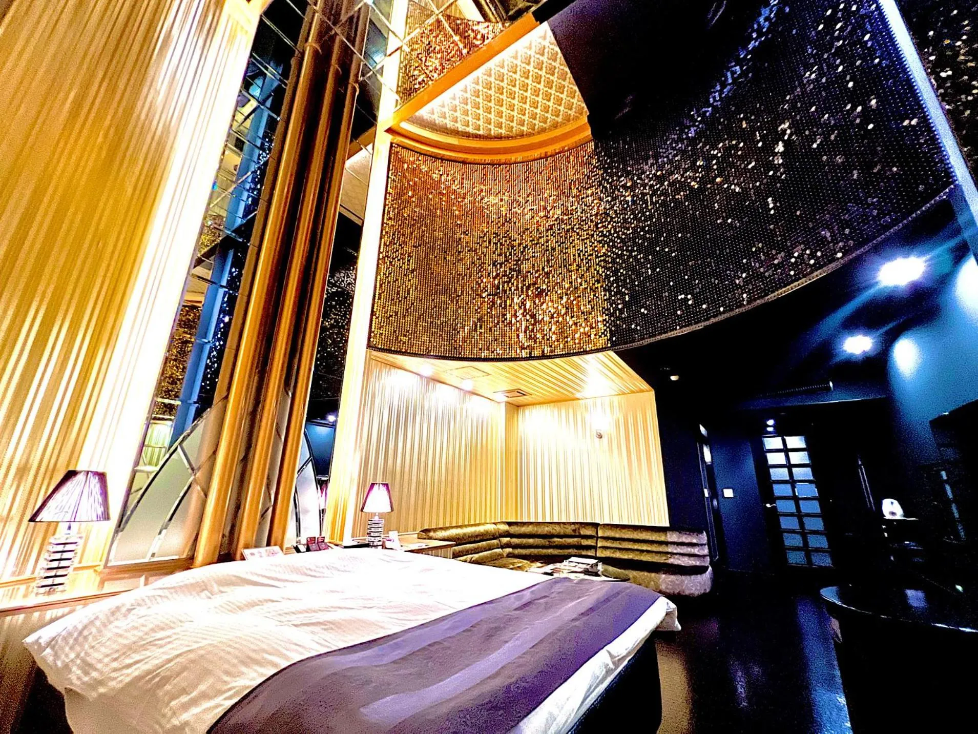 SKY Tower Sweet 4 Beppu, Resort Love Hotel