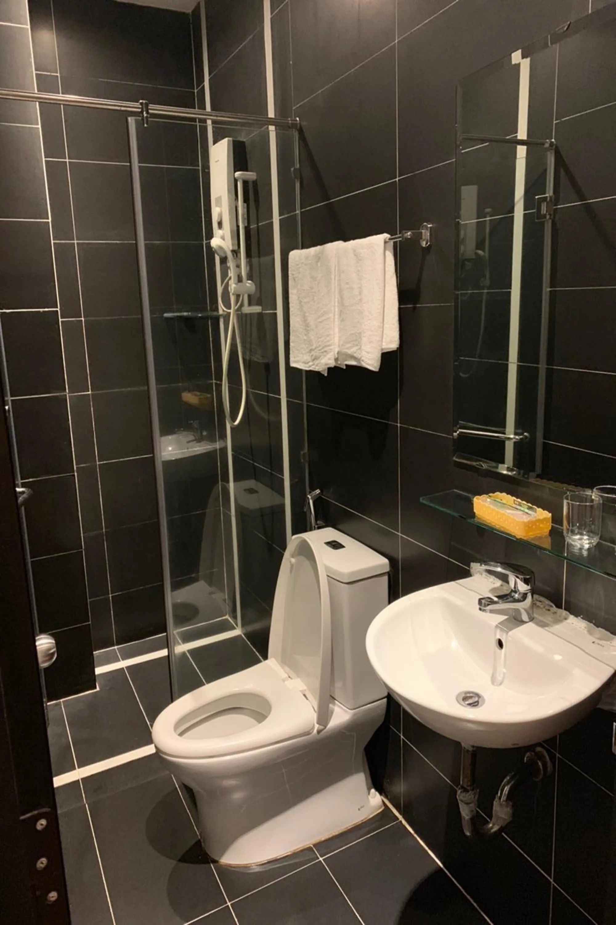 Shower in Gia Huyen Hotel