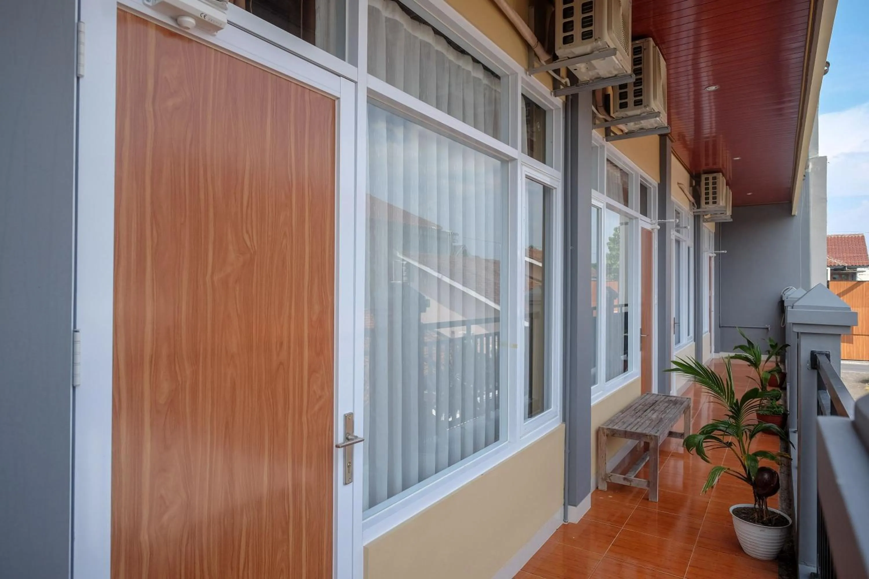 Property building in Sans Hotel Kumbang Yogyakarta by RedDoorz