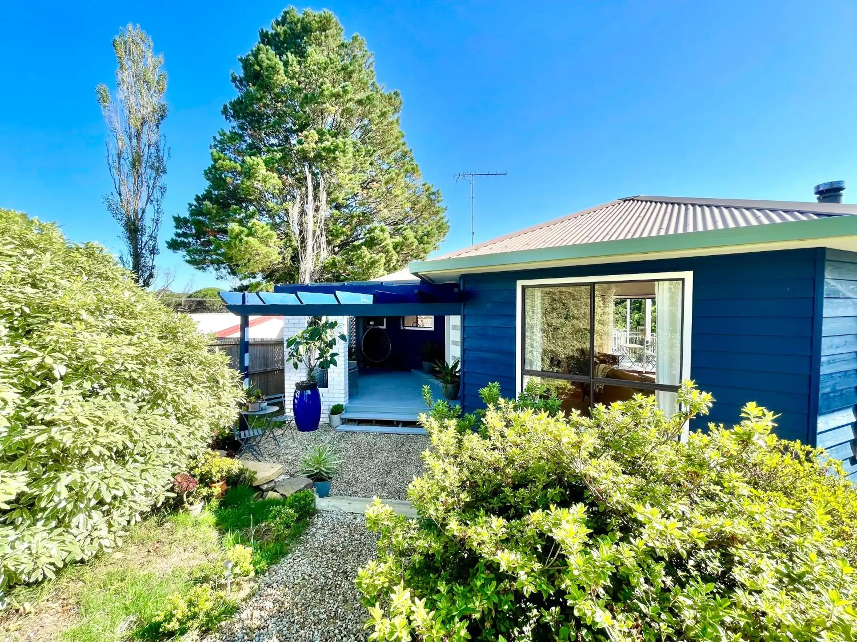 Blue Lily Bungalow Blue Lily Bungalow