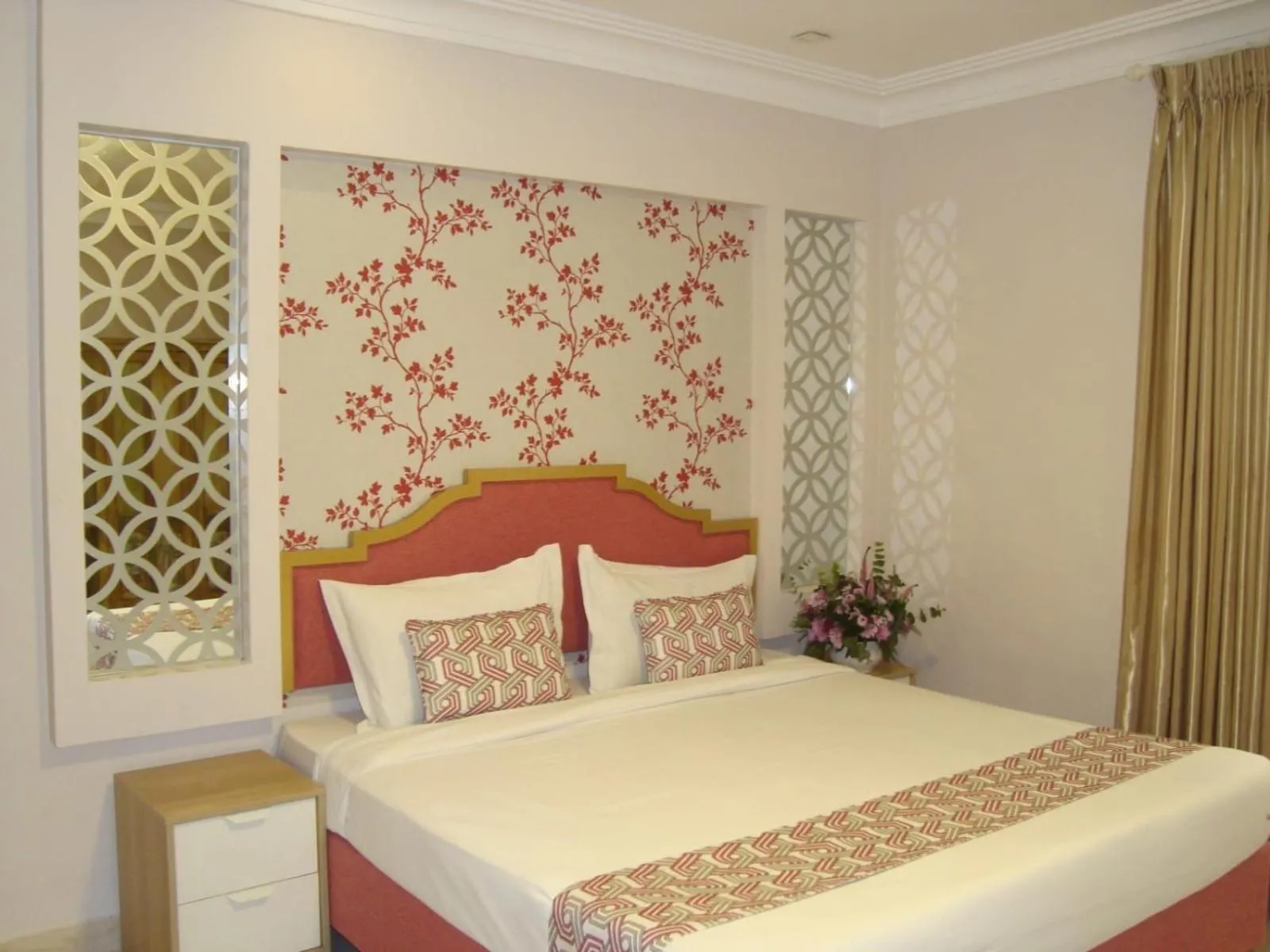 Bedroom, Bed in Gallery Hotel