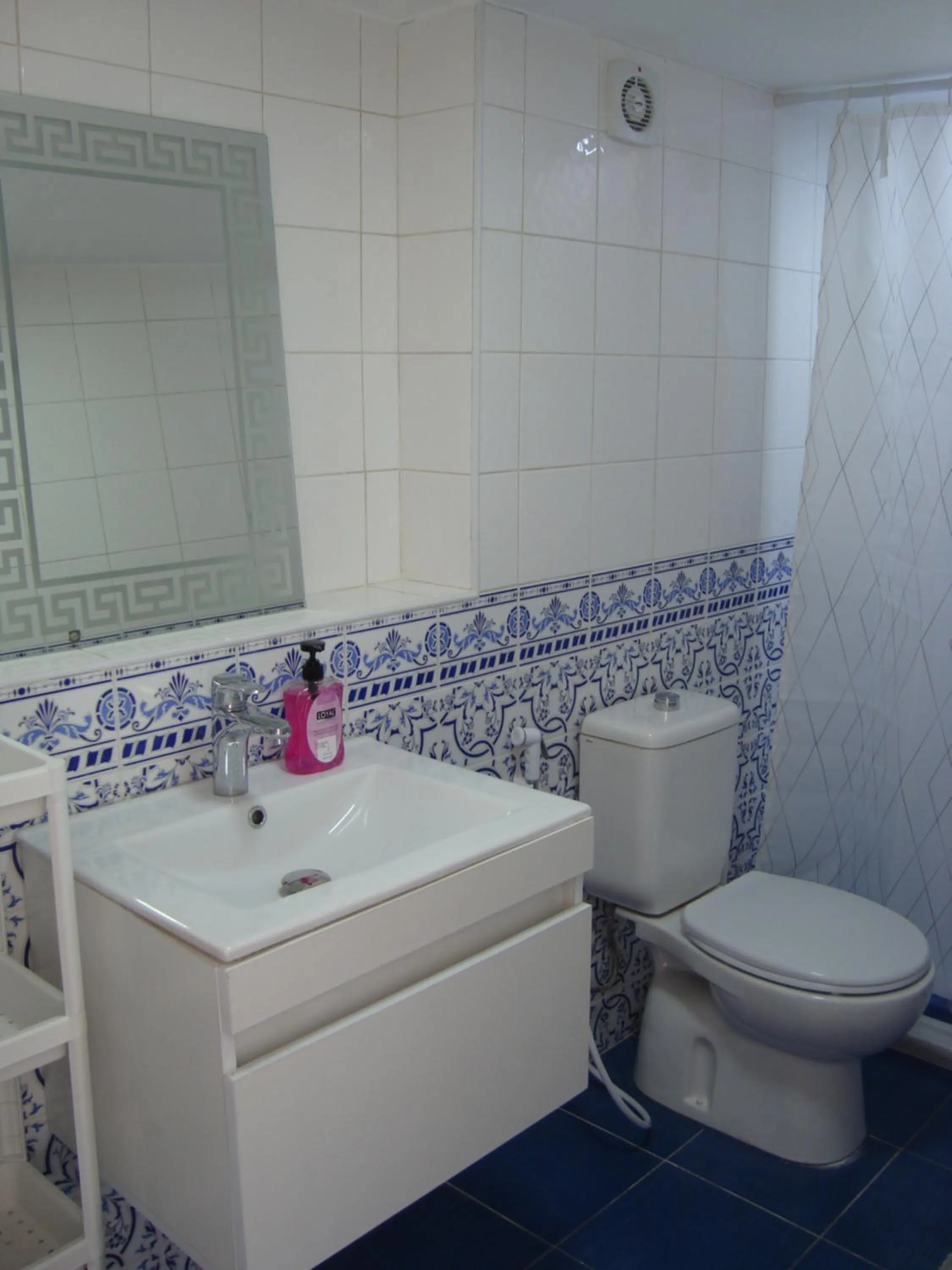 Bathroom in Gallery Hotel